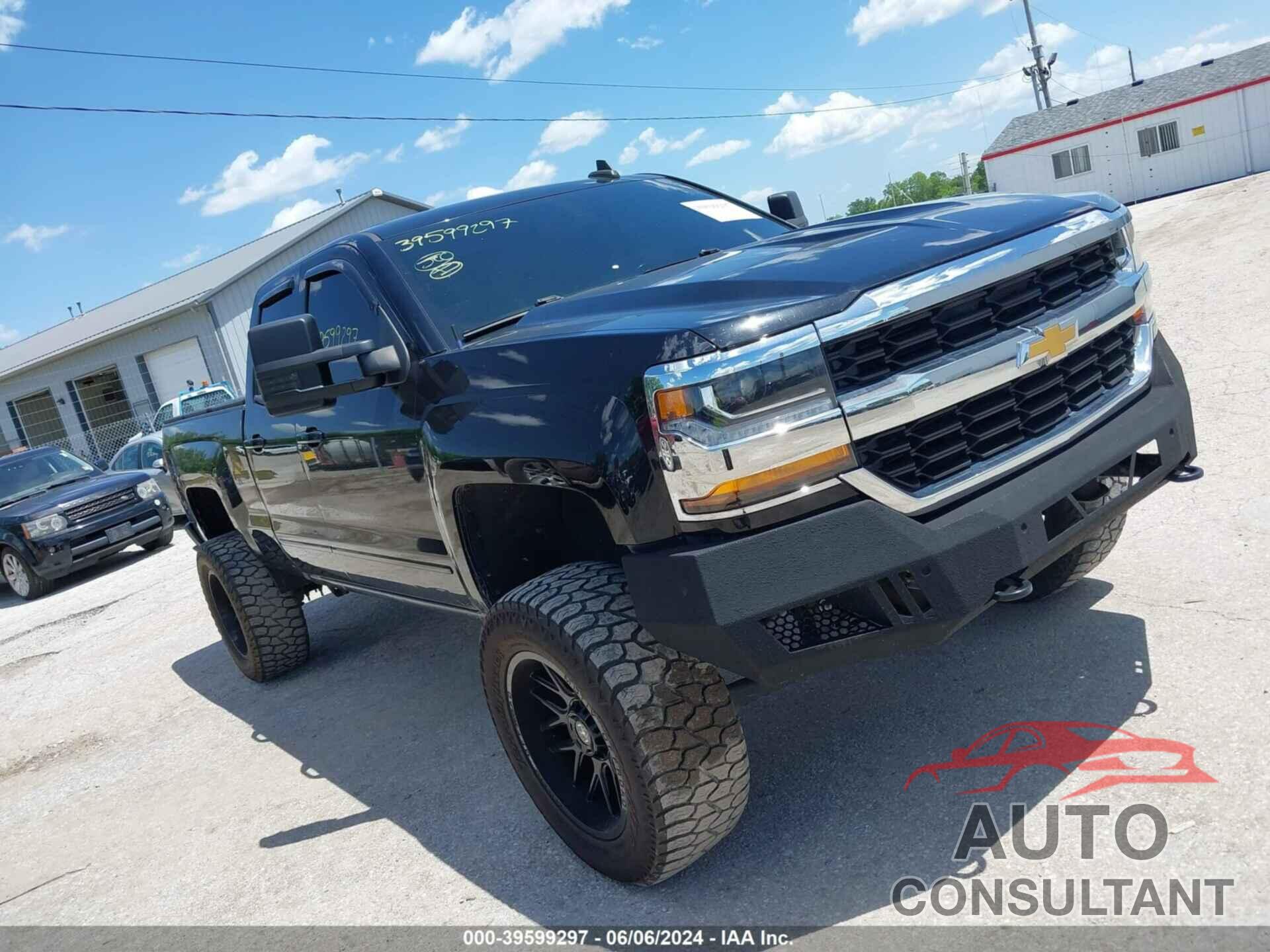 CHEVROLET SILVERADO 1500 2018 - 1GCVKREC9JZ254584