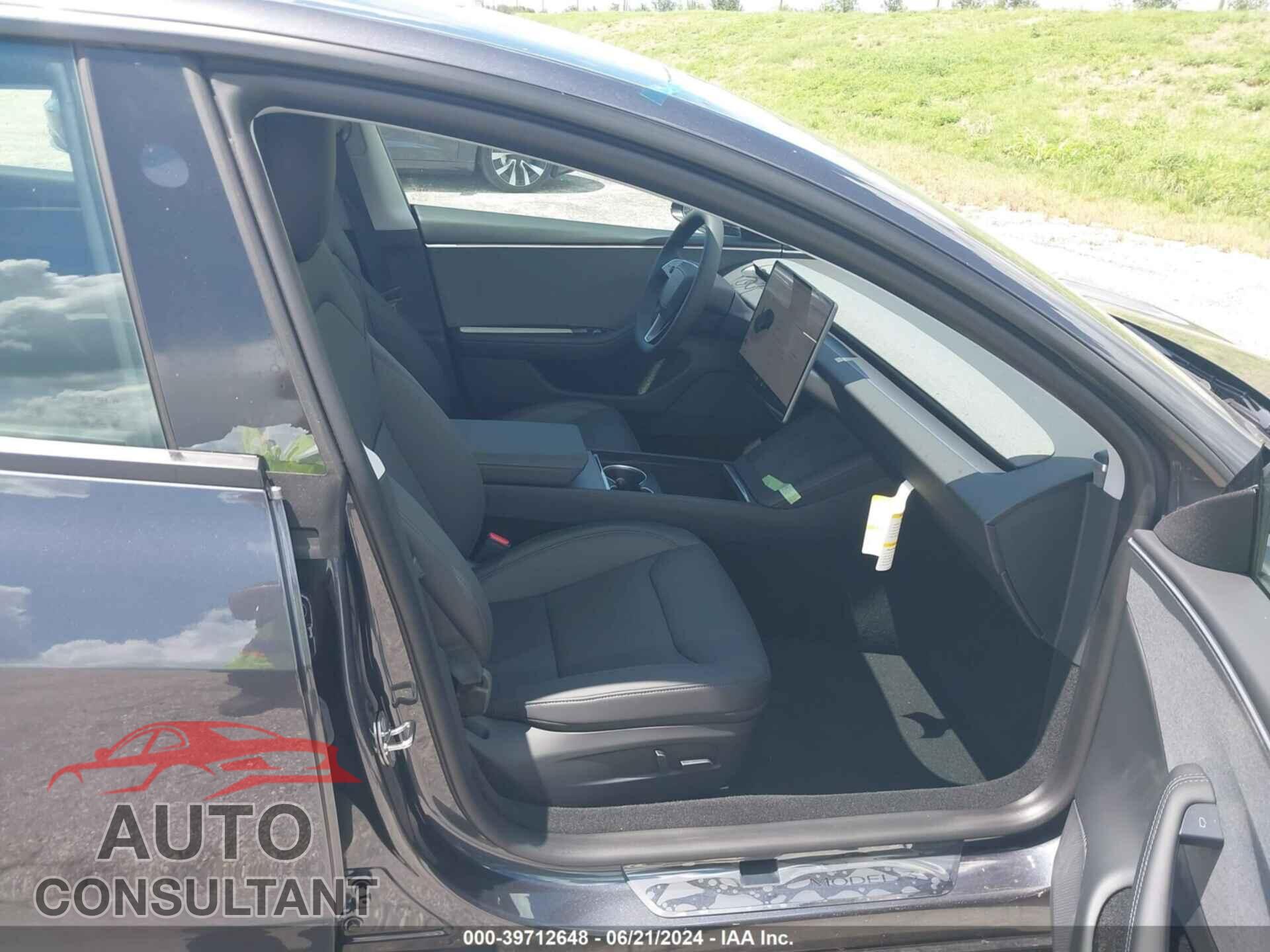 TESLA MODEL 3 2024 - 5YJ3E1EA7RF752685