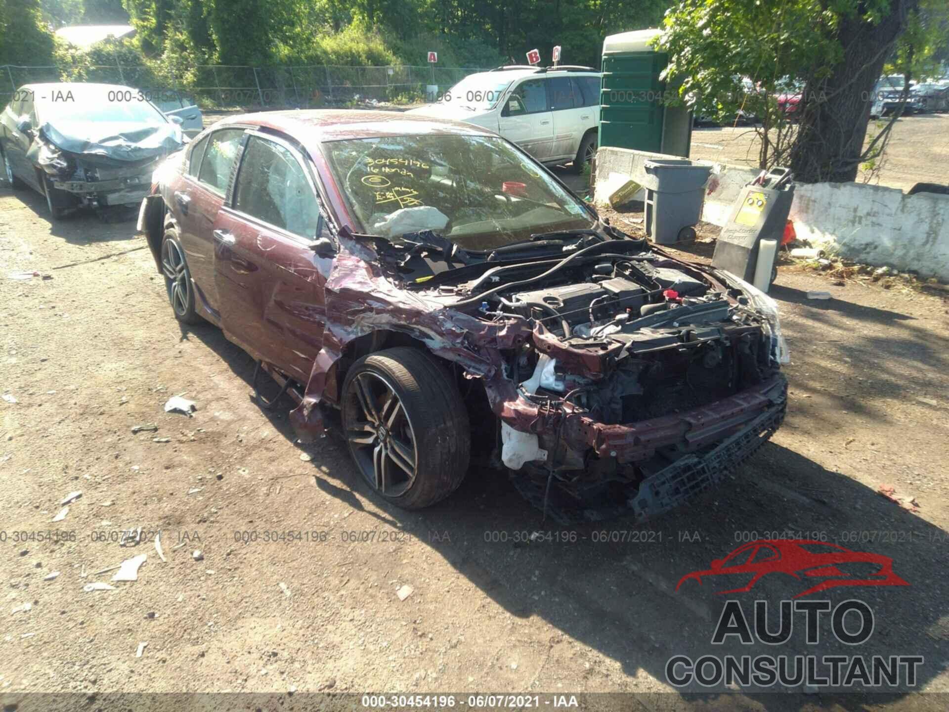 HONDA ACCORD SEDAN 2016 - 1HGCR2F56GA101762