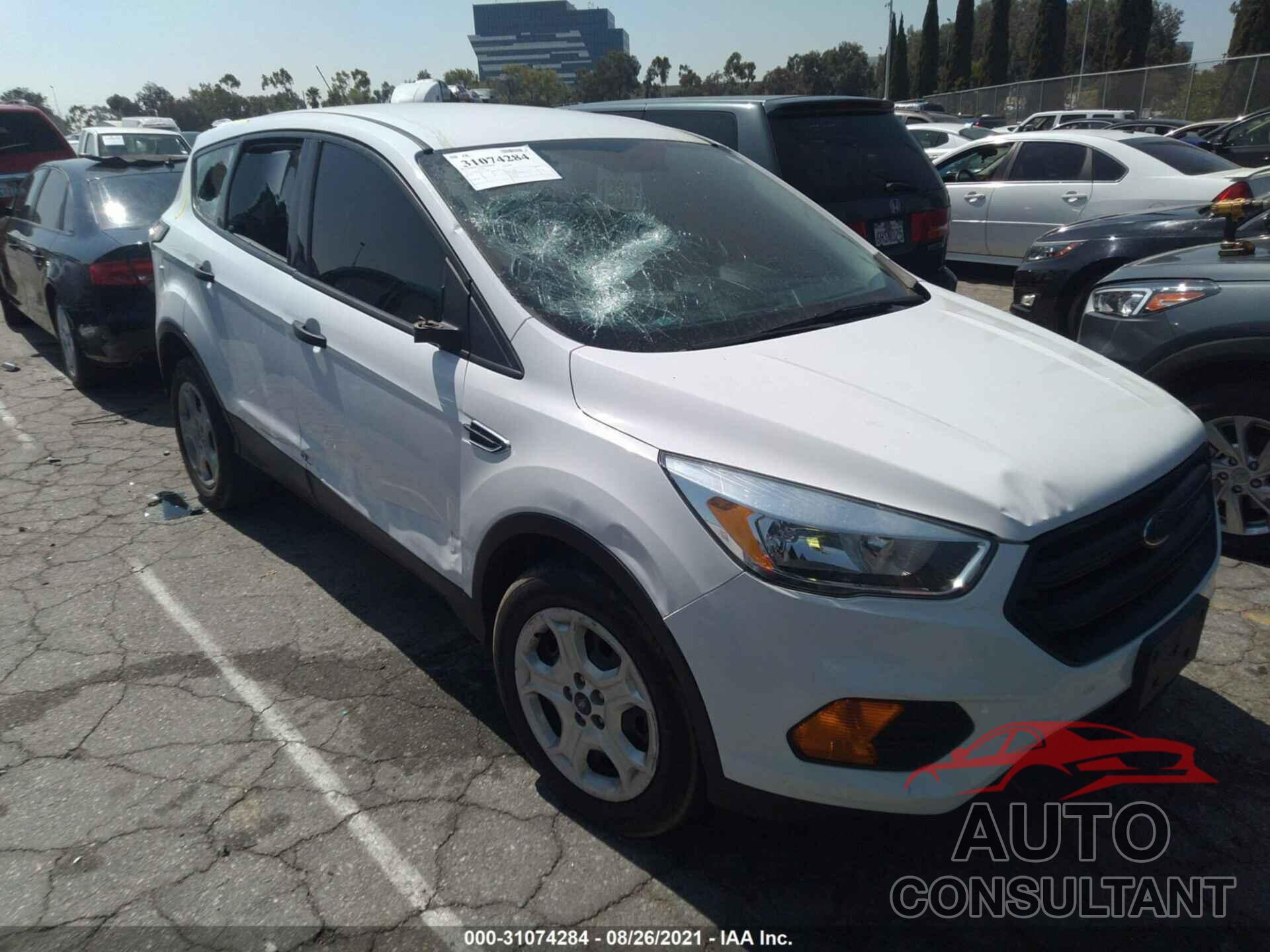 FORD ESCAPE 2017 - 1FMCU0F71HUC53818