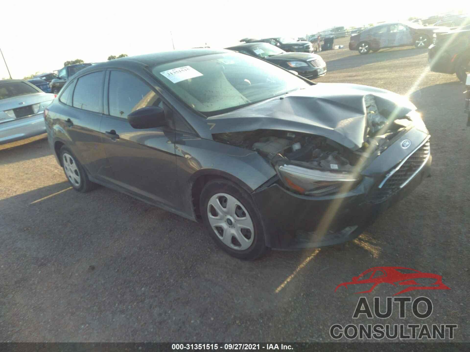 FORD FOCUS 2017 - 1FADP3E27HL318691