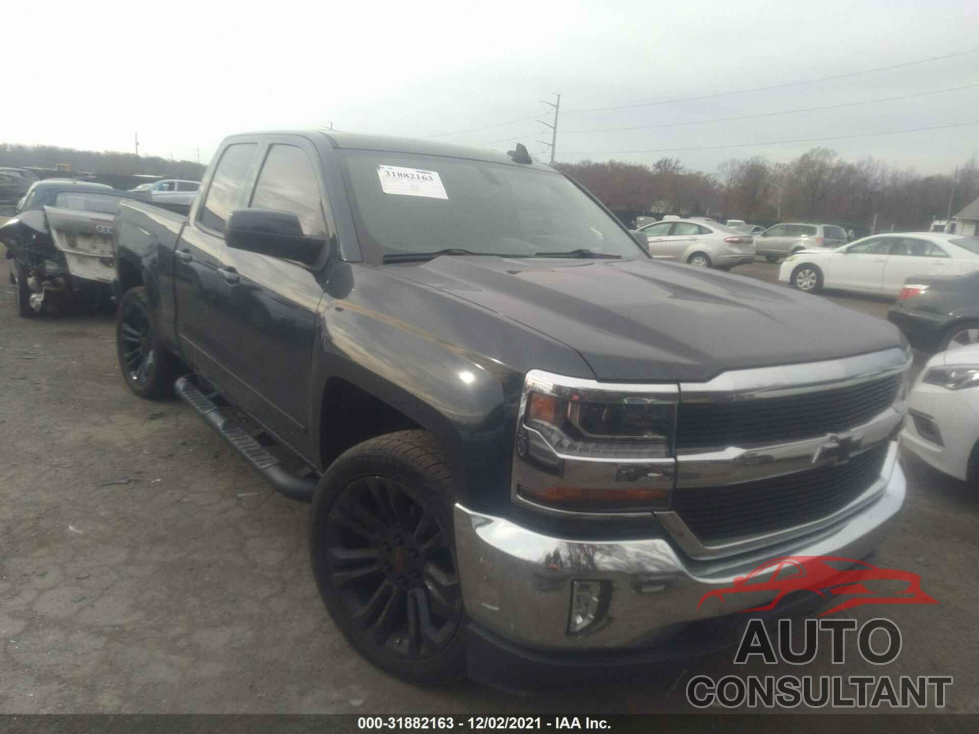 CHEVROLET SILVERADO 1500 2017 - 1GCVKREC5HZ351792