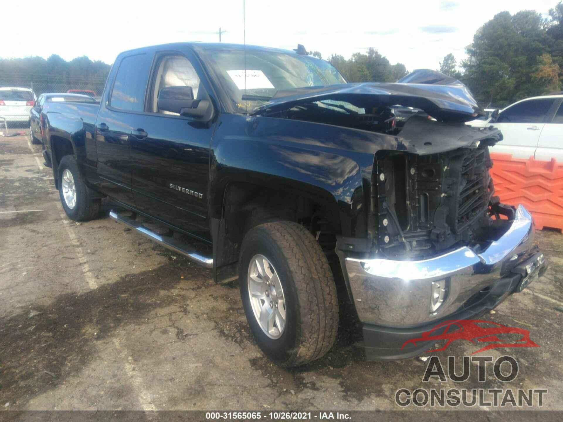 CHEVROLET SILVERADO 1500 2018 - 1GCVKREH2JZ132869