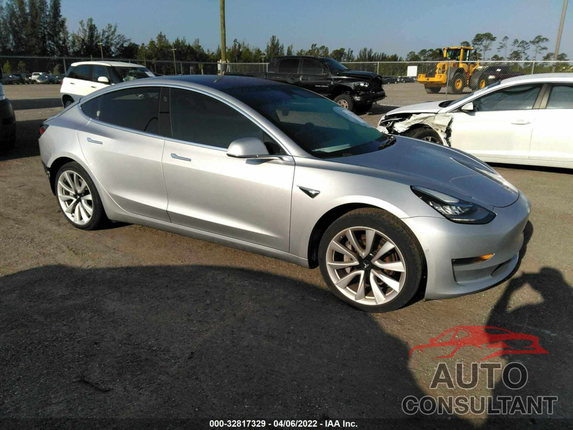 TESLA MODEL 3 2018 - 5YJ3E1EA7JF004555