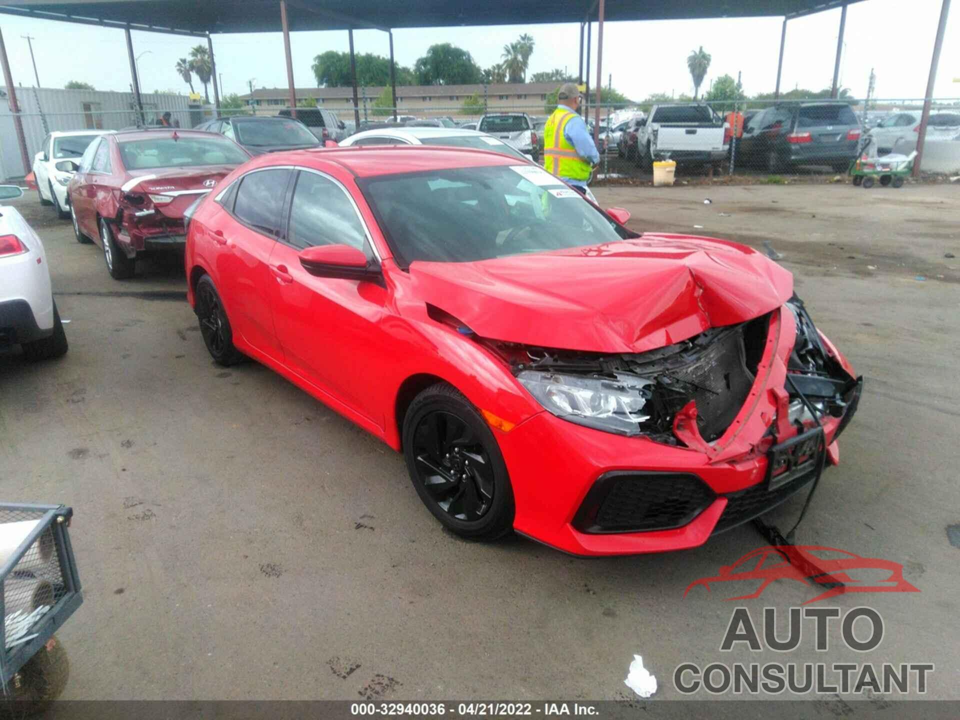 HONDA CIVIC HATCHBACK 2017 - SHHFK7H20HU423000