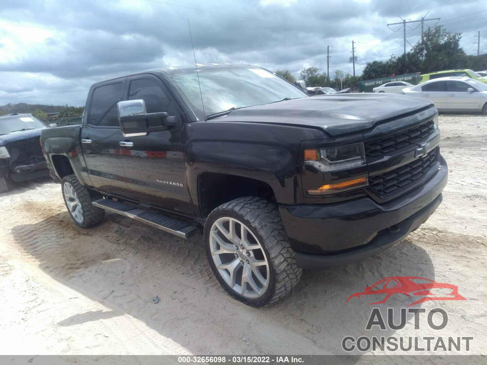 CHEVROLET SILVERADO 1500 2018 - 3GCPCPEC0JG584351