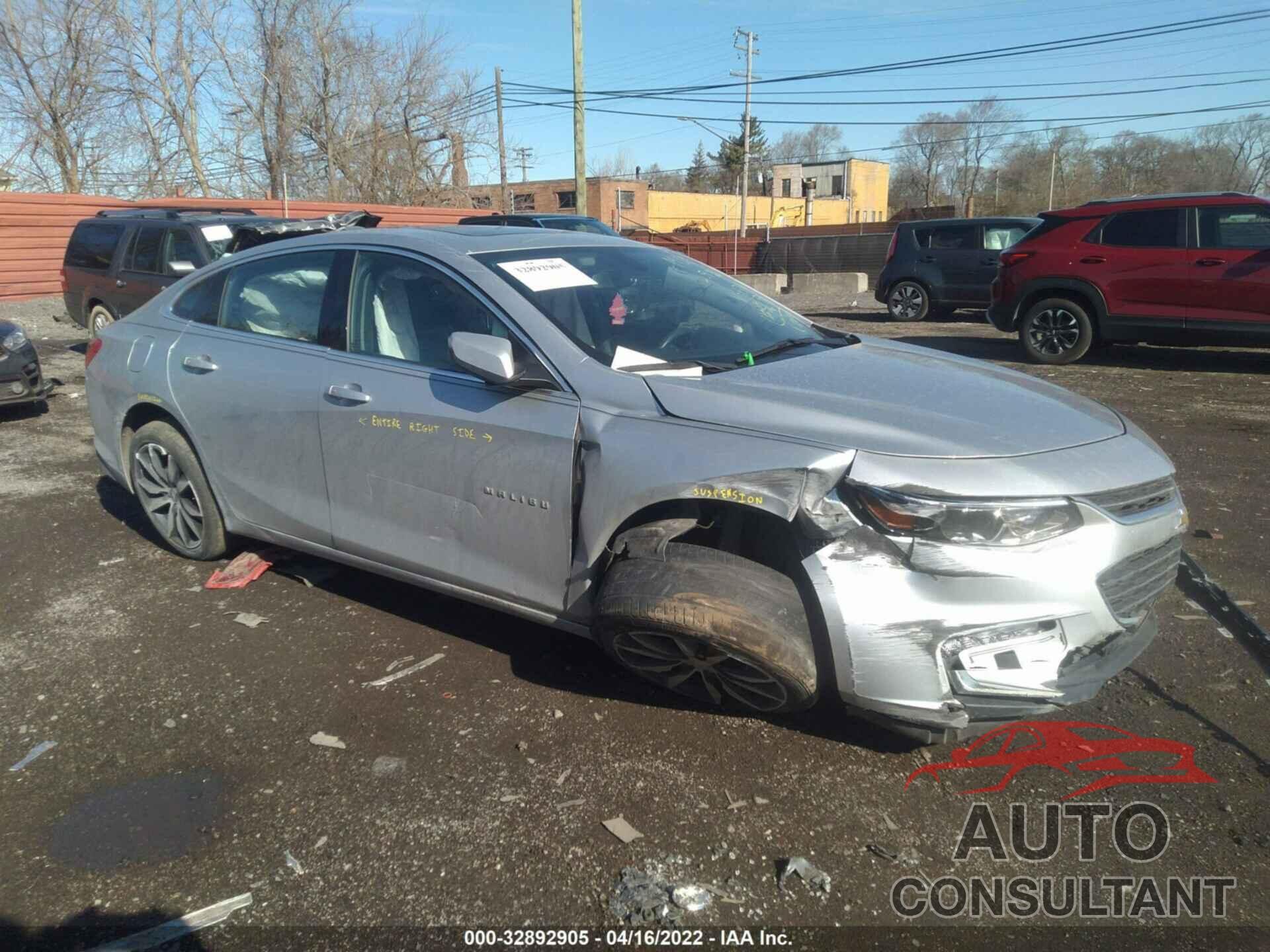CHEVROLET MALIBU 2017 - 1G1ZE5ST8HF131370