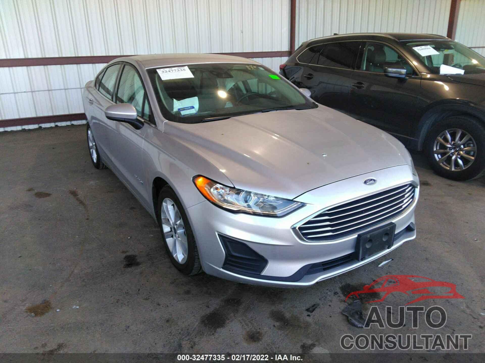 FORD FUSION HYBRID 2019 - 3FA6P0LU3KR207754