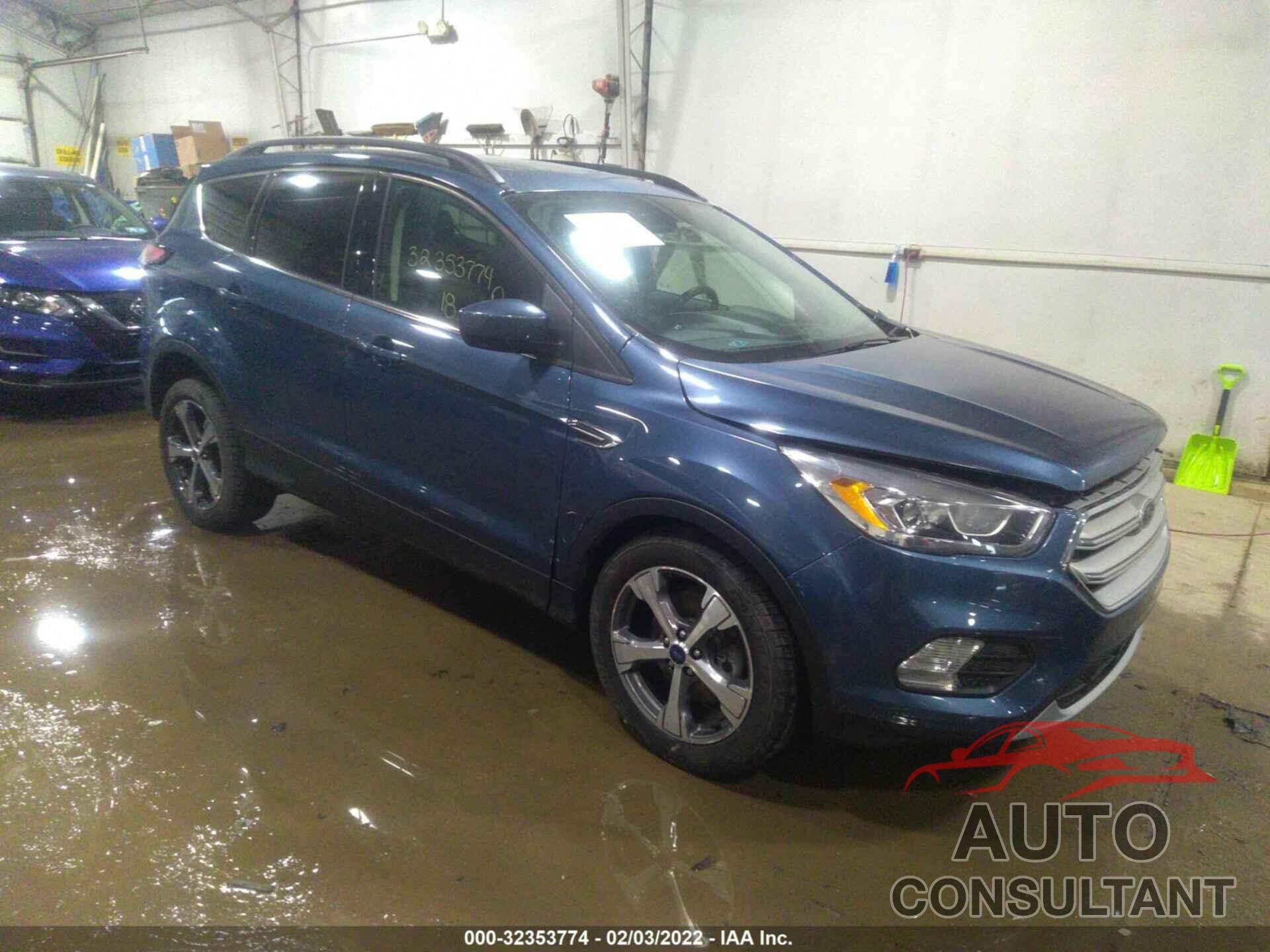 FORD ESCAPE 2018 - 1FMCU9HD0JUB30704