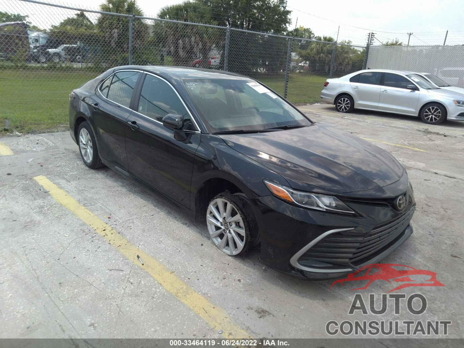 TOYOTA CAMRY 2021 - 4T1C11AK8MU592354