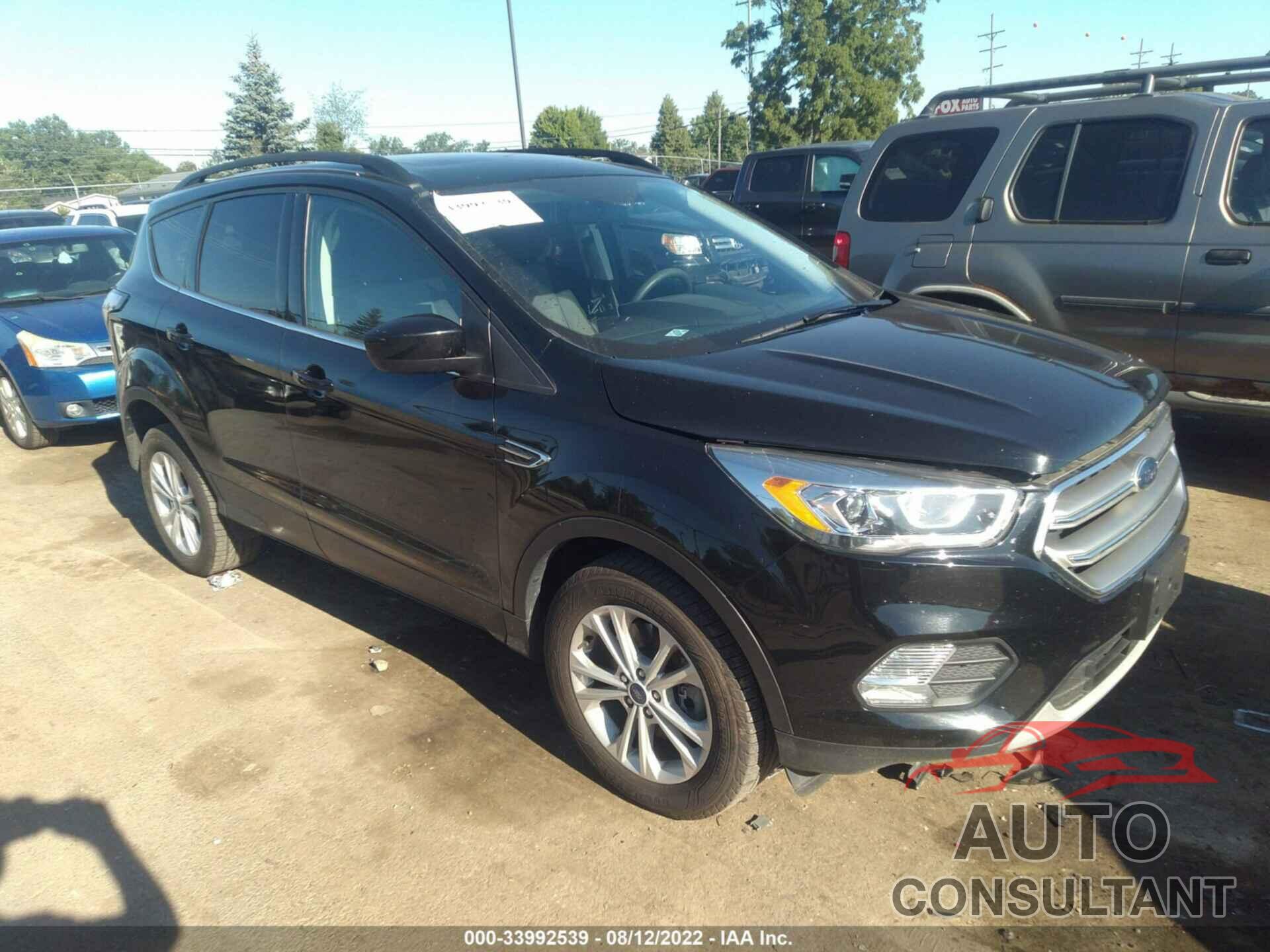 FORD ESCAPE 2017 - 1FMCU9G92HUB91303