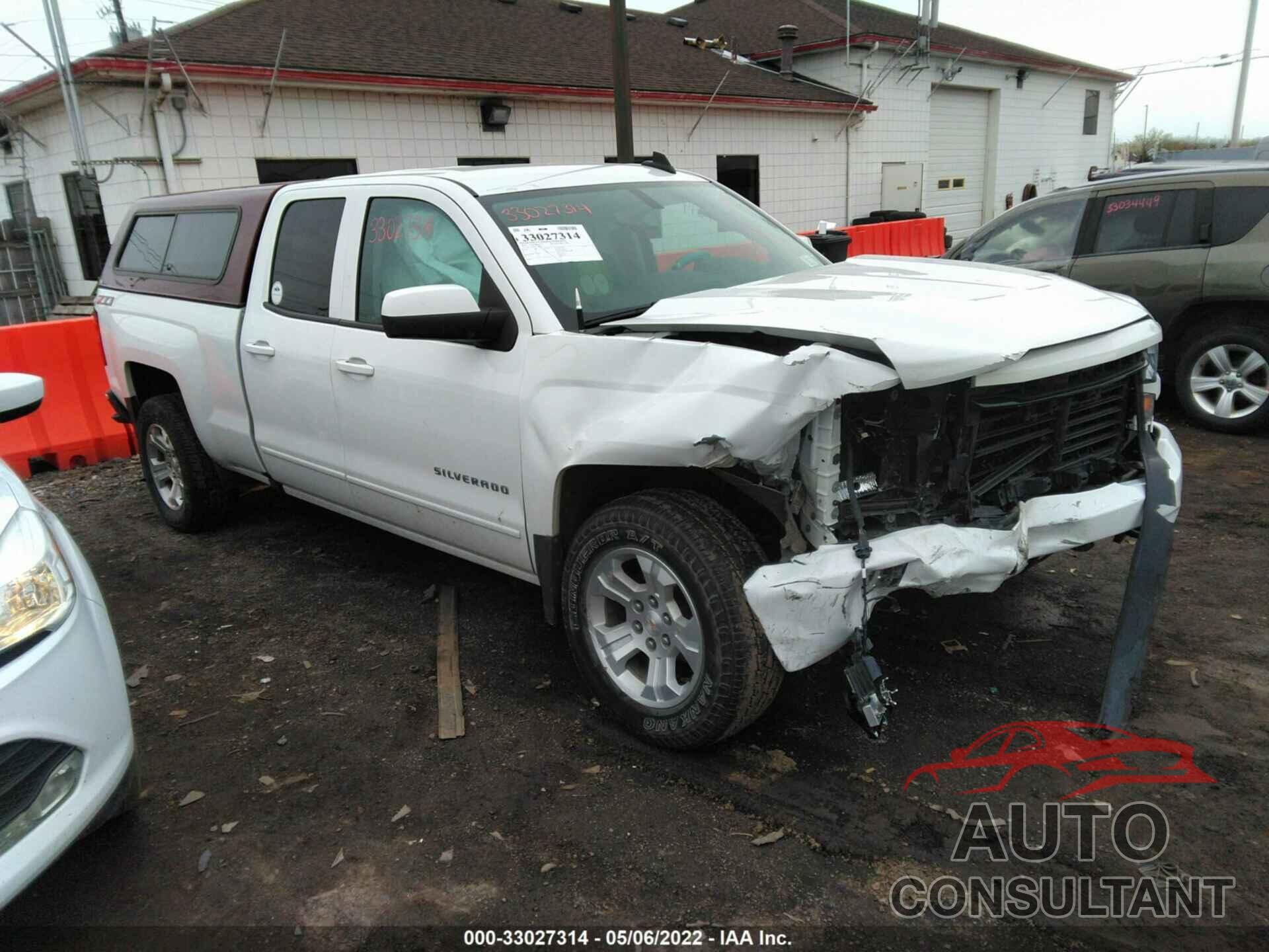 CHEVROLET SILVERADO 1500 2018 - 2GCVKREC7J1100917