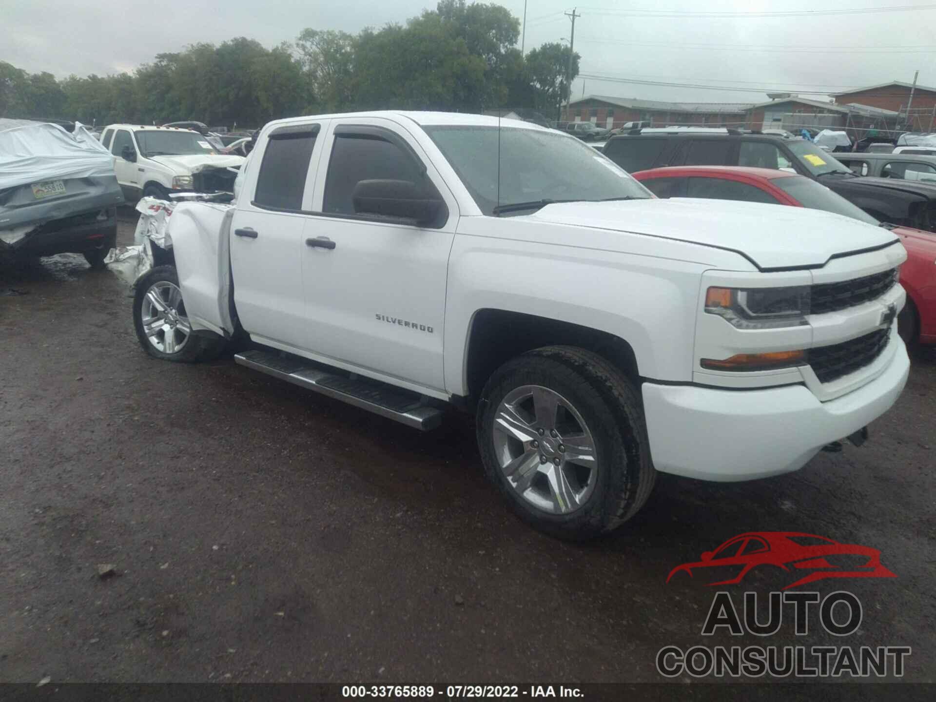 CHEVROLET SILVERADO 1500 2018 - 1GCVKPEC1JZ337169