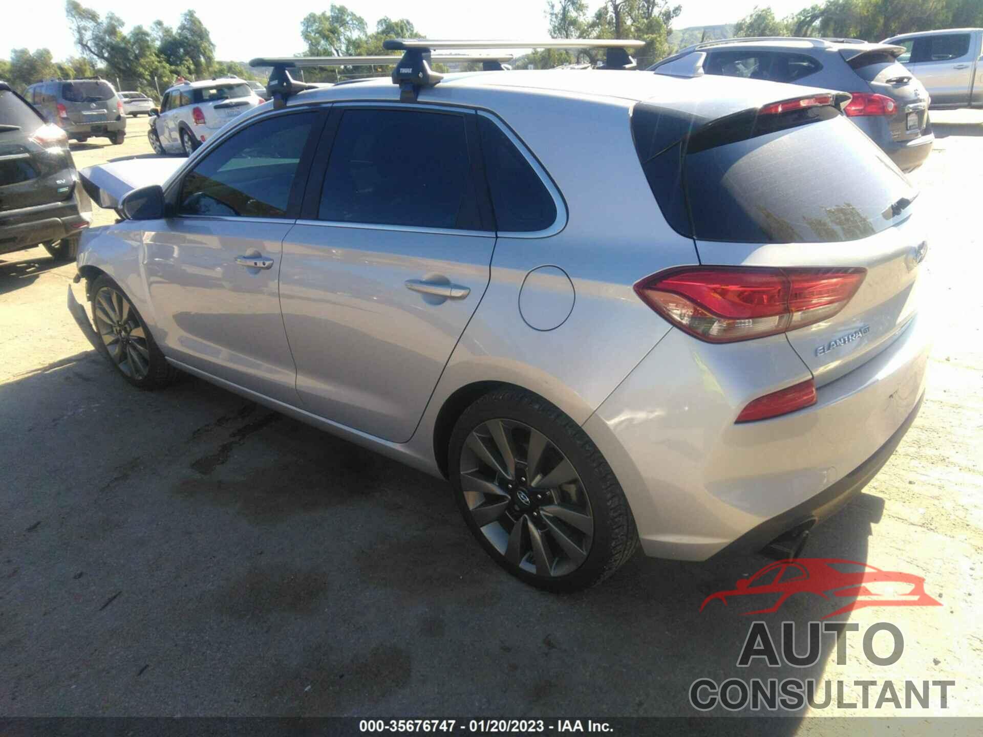 HYUNDAI ELANTRA GT 2018 - KMHH55LC0JU029429