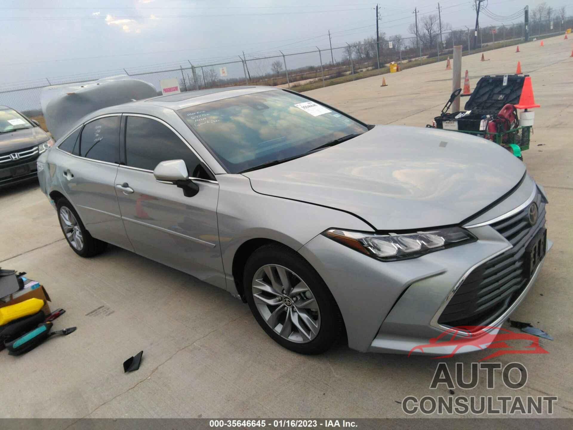 TOYOTA AVALON 2022 - 4T1AZ1FB0NU082140