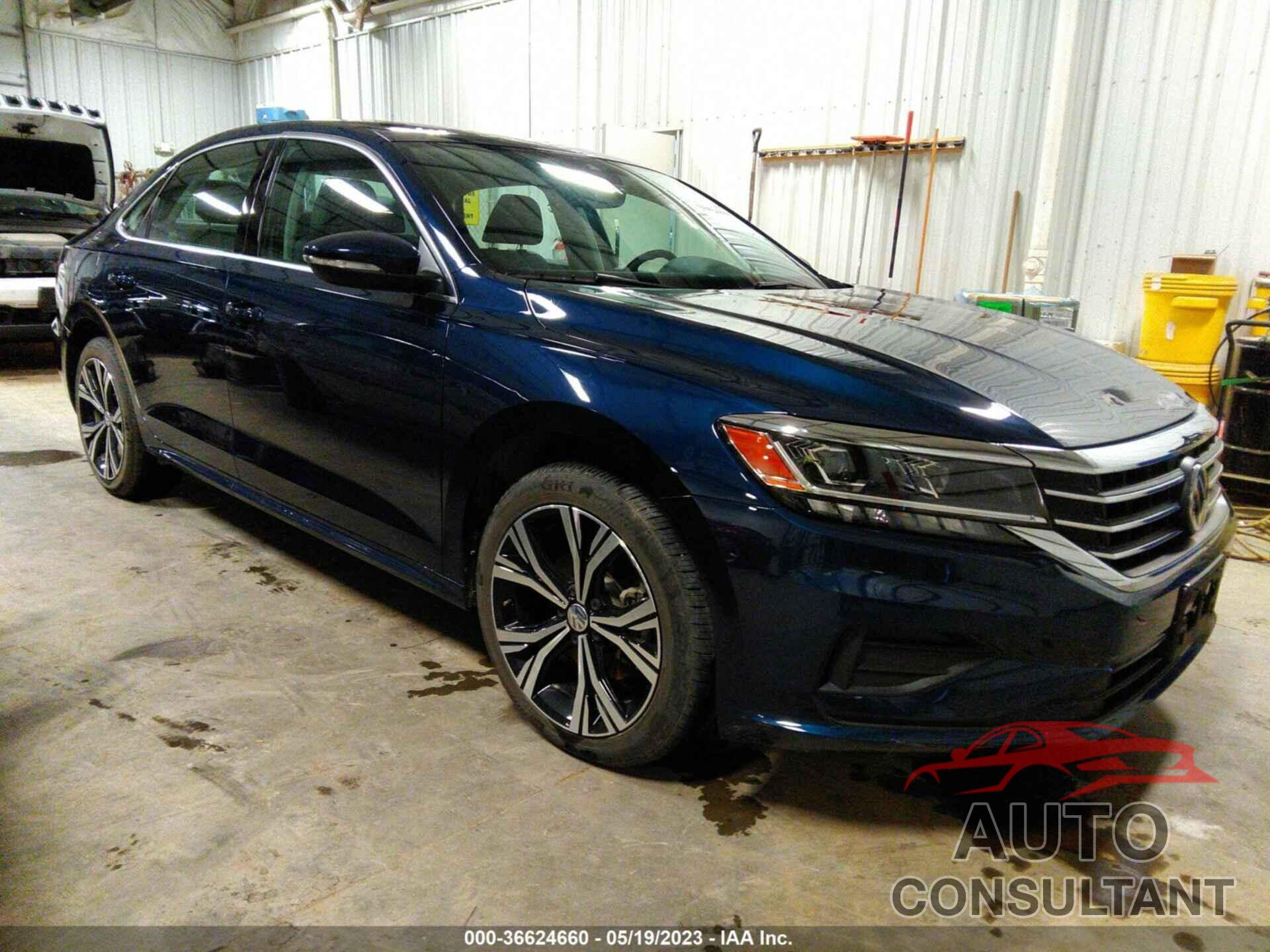 VOLKSWAGEN PASSAT 2021 - 1VWSA7A32MC017973