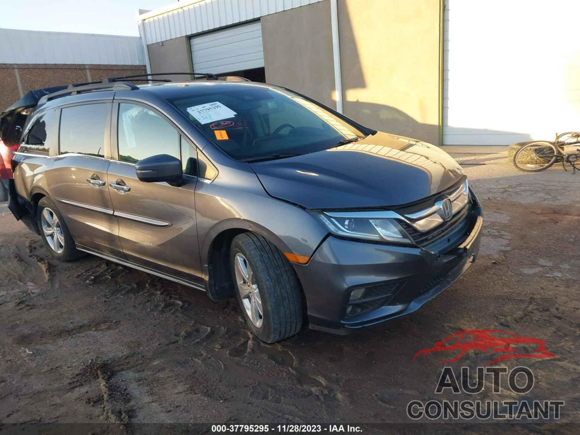 HONDA ODYSSEY 2018 - 5FNRL6H78JB067614