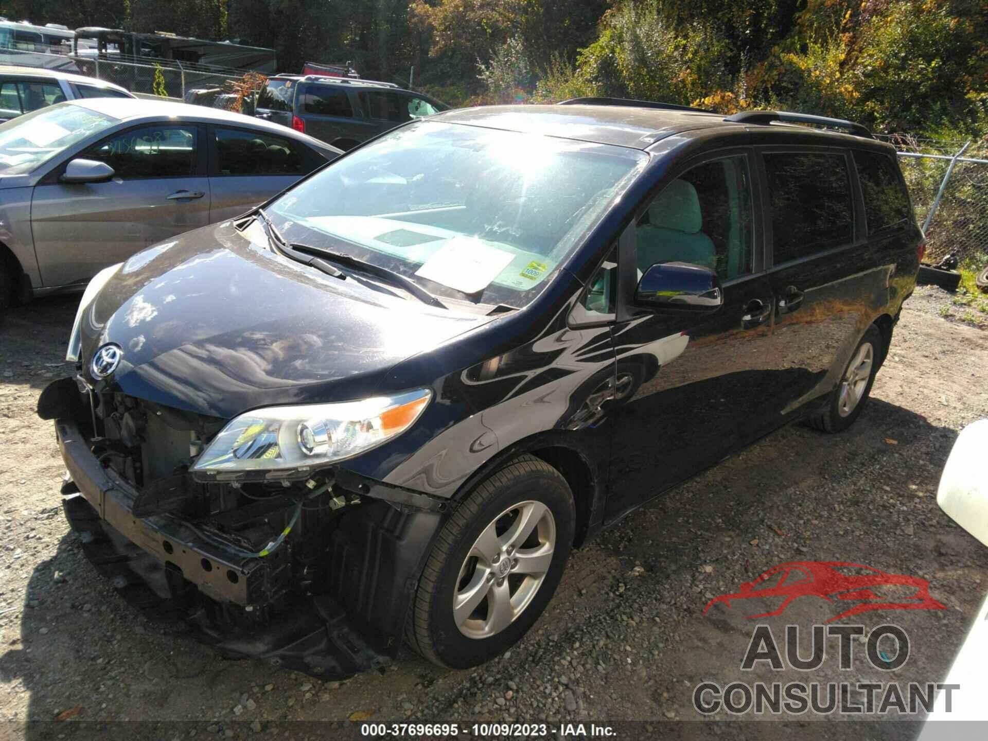 TOYOTA SIENNA 2017 - 5TDKZ3DC2HS864190