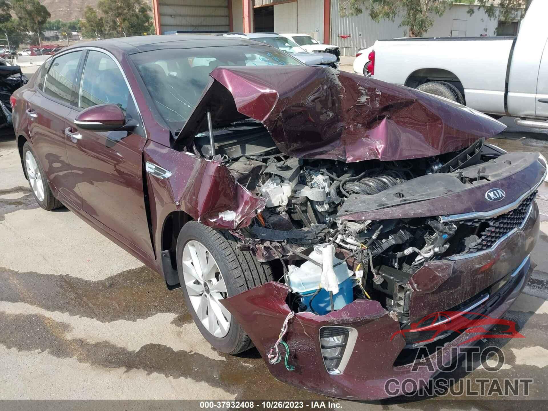 KIA OPTIMA 2018 - 5XXGU4L37JG256166