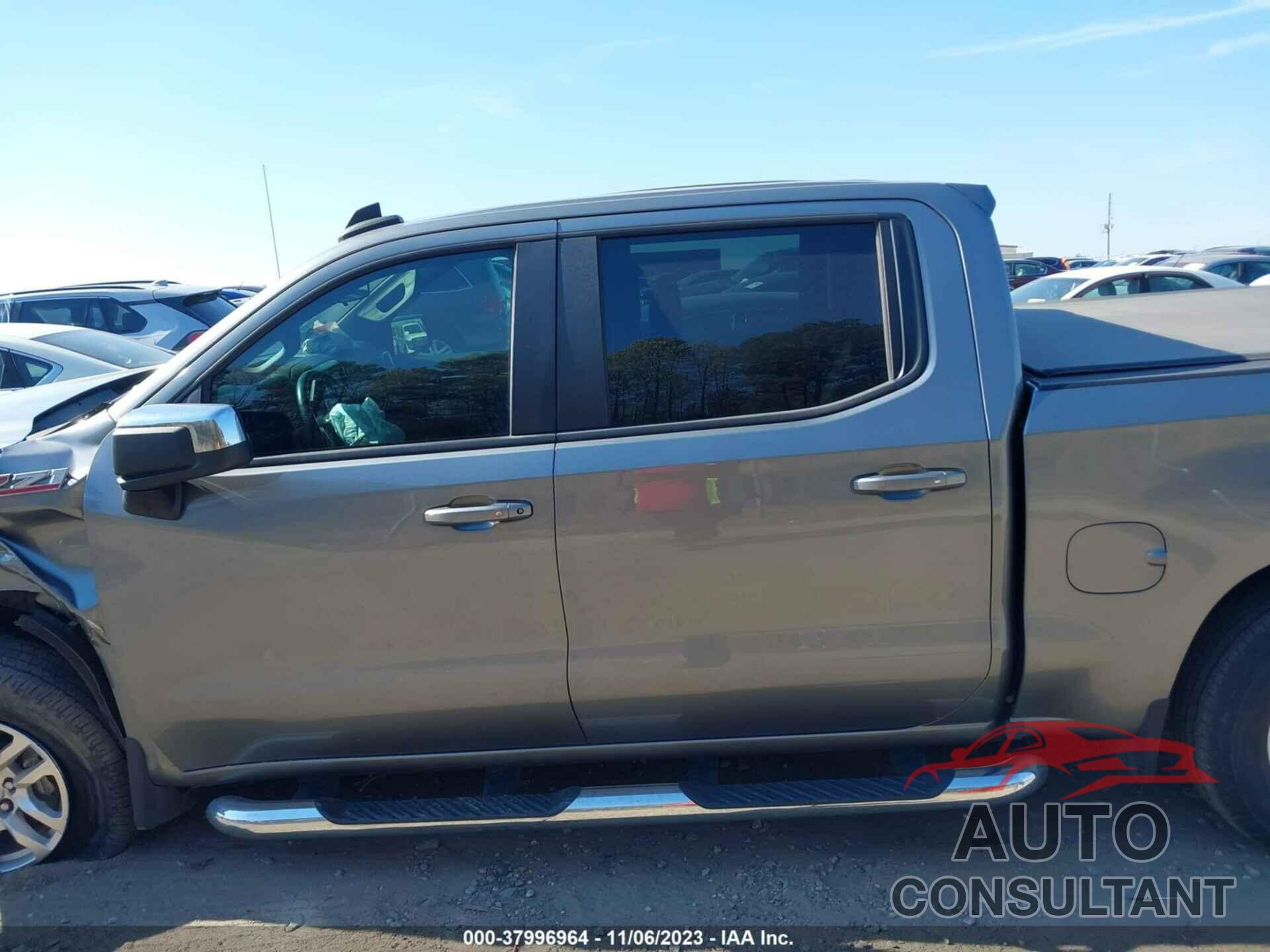 CHEVROLET SILVERADO 2019 - WBA63AV01RFR42646