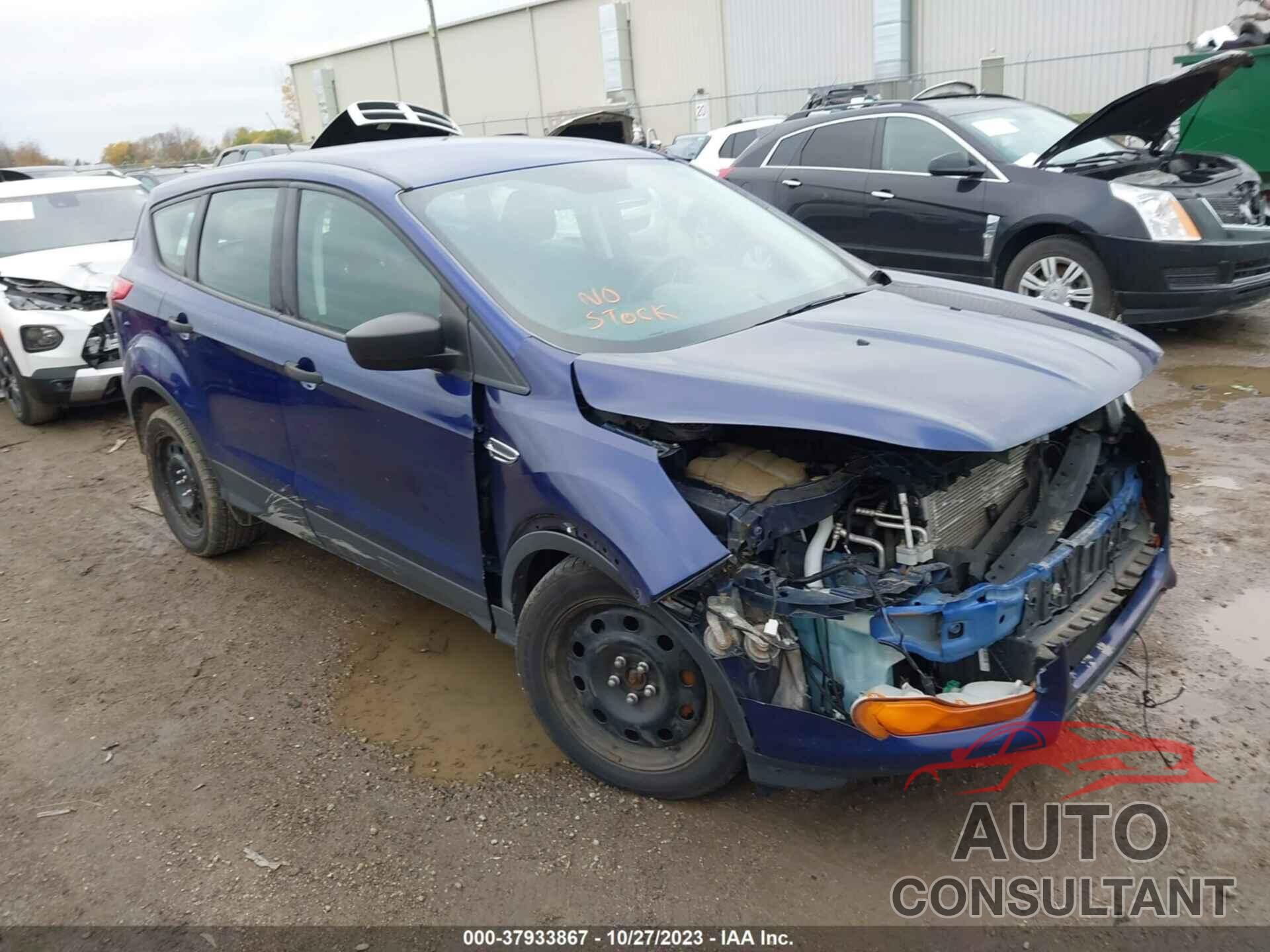 FORD ESCAPE 2016 - 1FMCU0F70GUA50417
