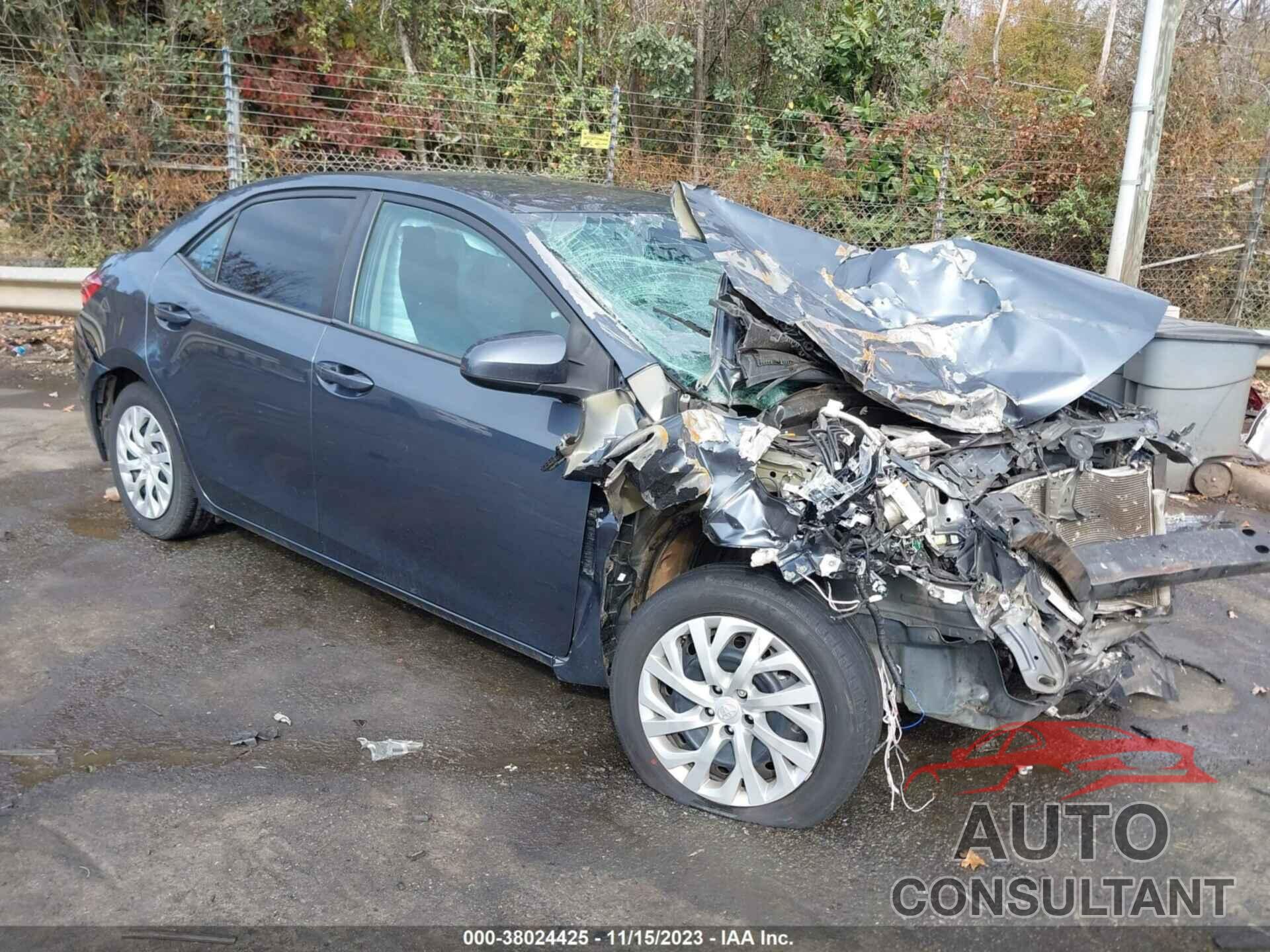 TOYOTA COROLLA 2018 - 2T1BURHE8JC117107