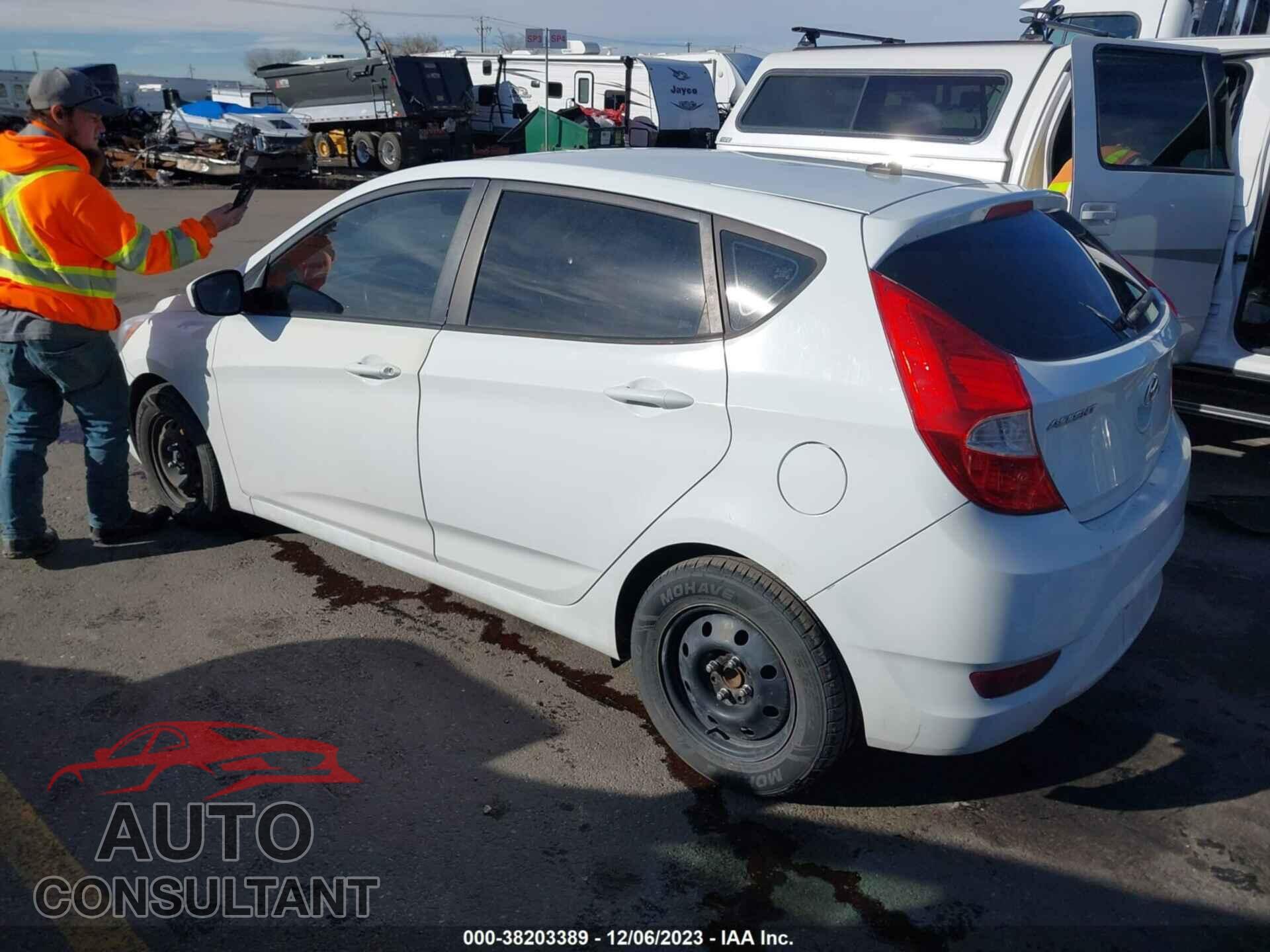 HYUNDAI ACCENT 2015 - KMHCT5AE3FU200900