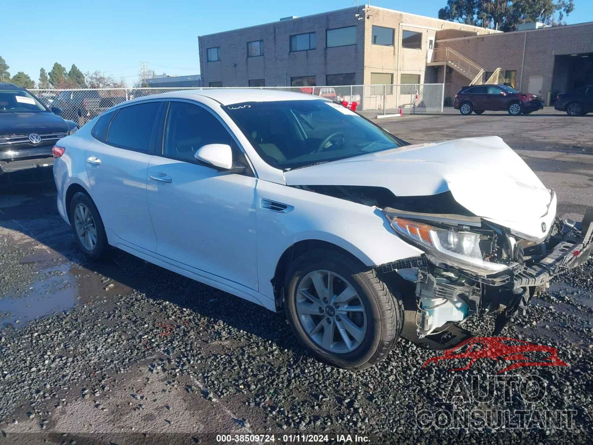 KIA OPTIMA 2018 - 5XXGT4L37JG192875