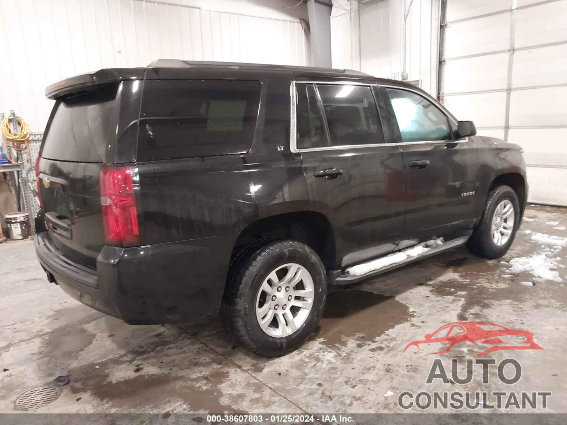 CHEVROLET TAHOE 2017 - 1GNSKBKCXHR174453