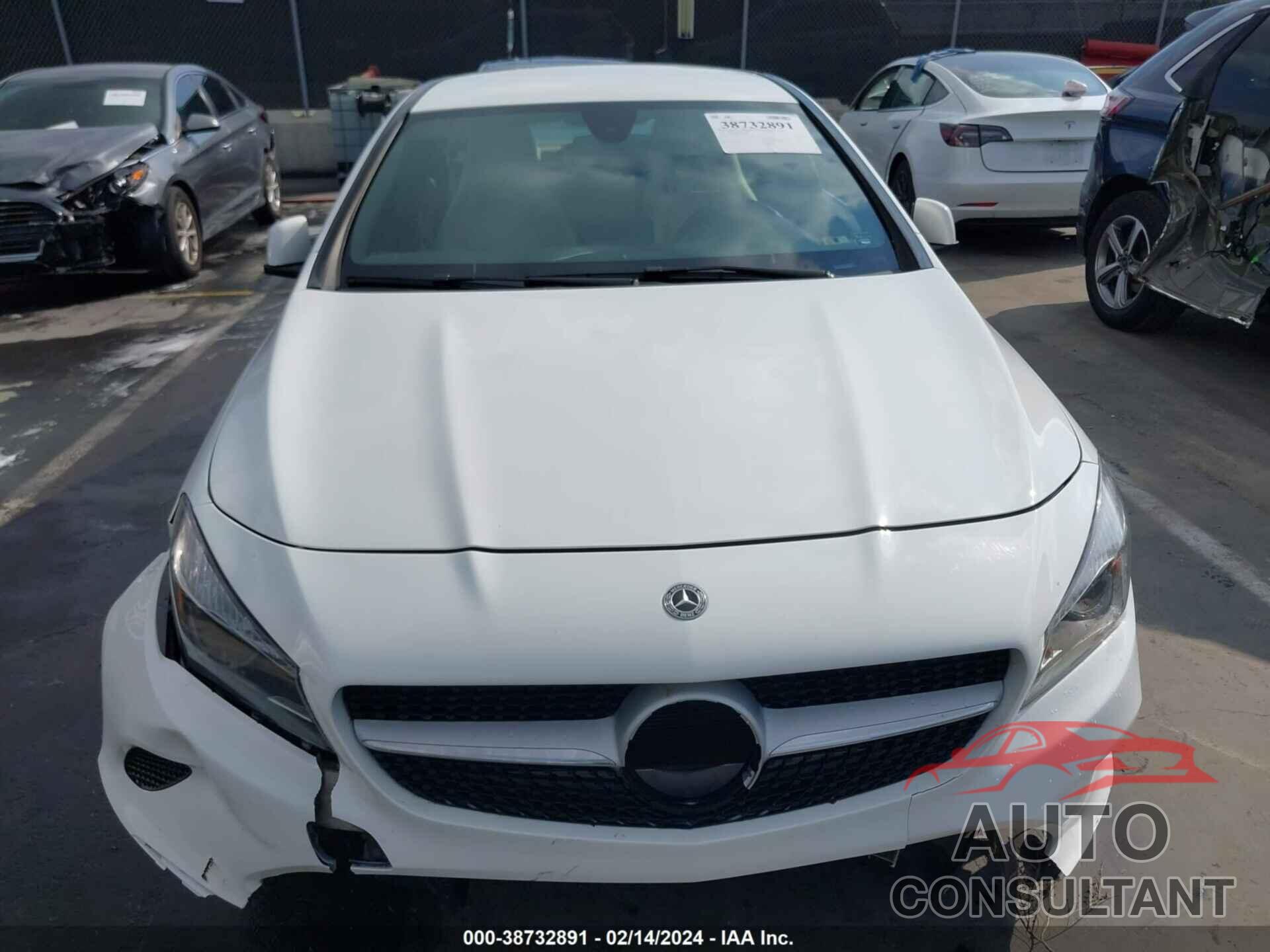 MERCEDES-BENZ CLA 250 2019 - WDDSJ4EB4KN721909