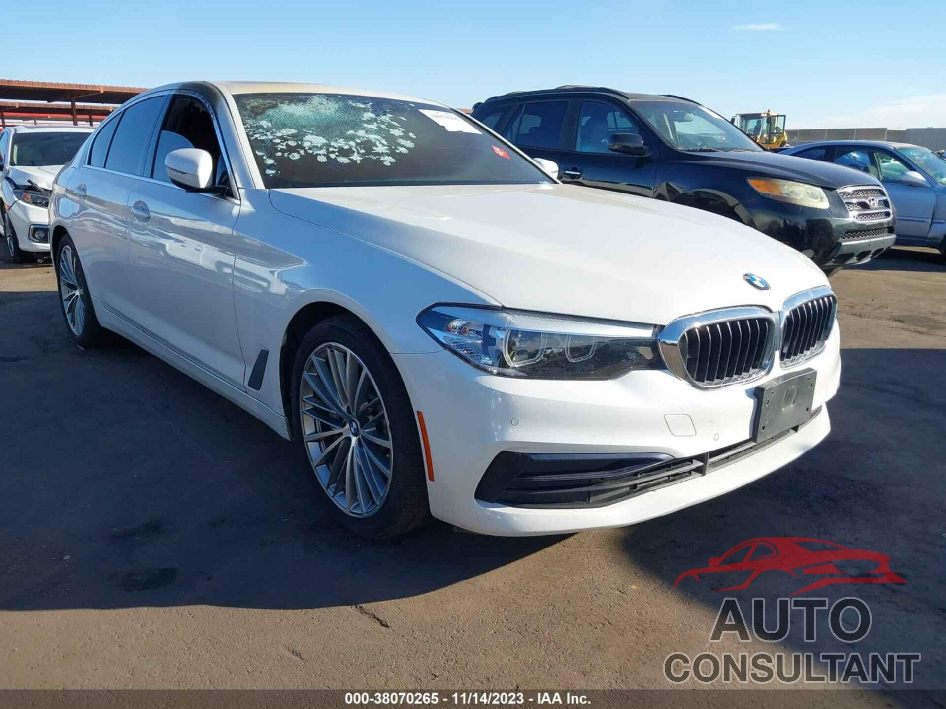 BMW 530I 2019 - WBAJA5C57KWW00680