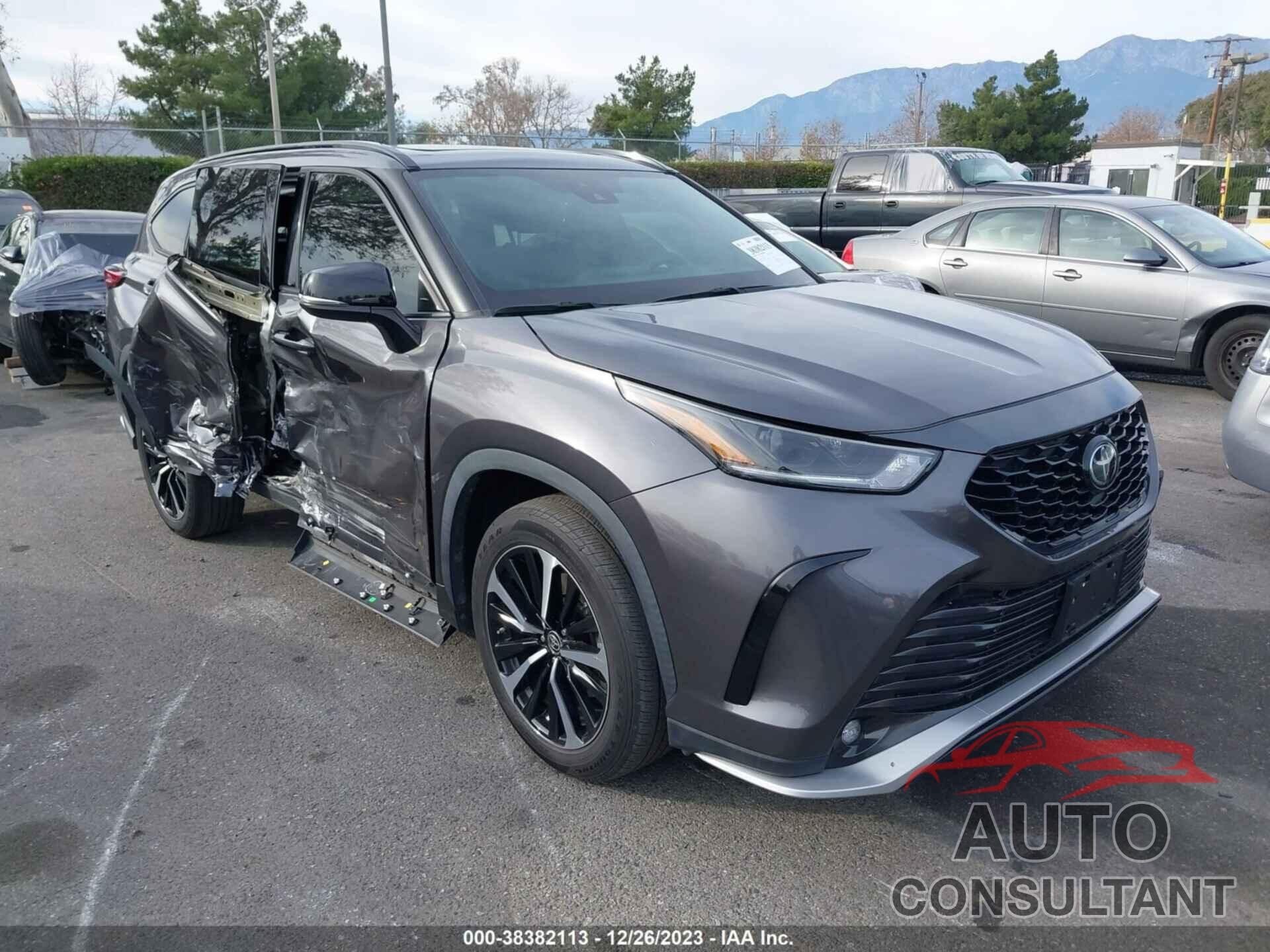 TOYOTA HIGHLANDER 2021 - 5TDJZRAH2MS047102