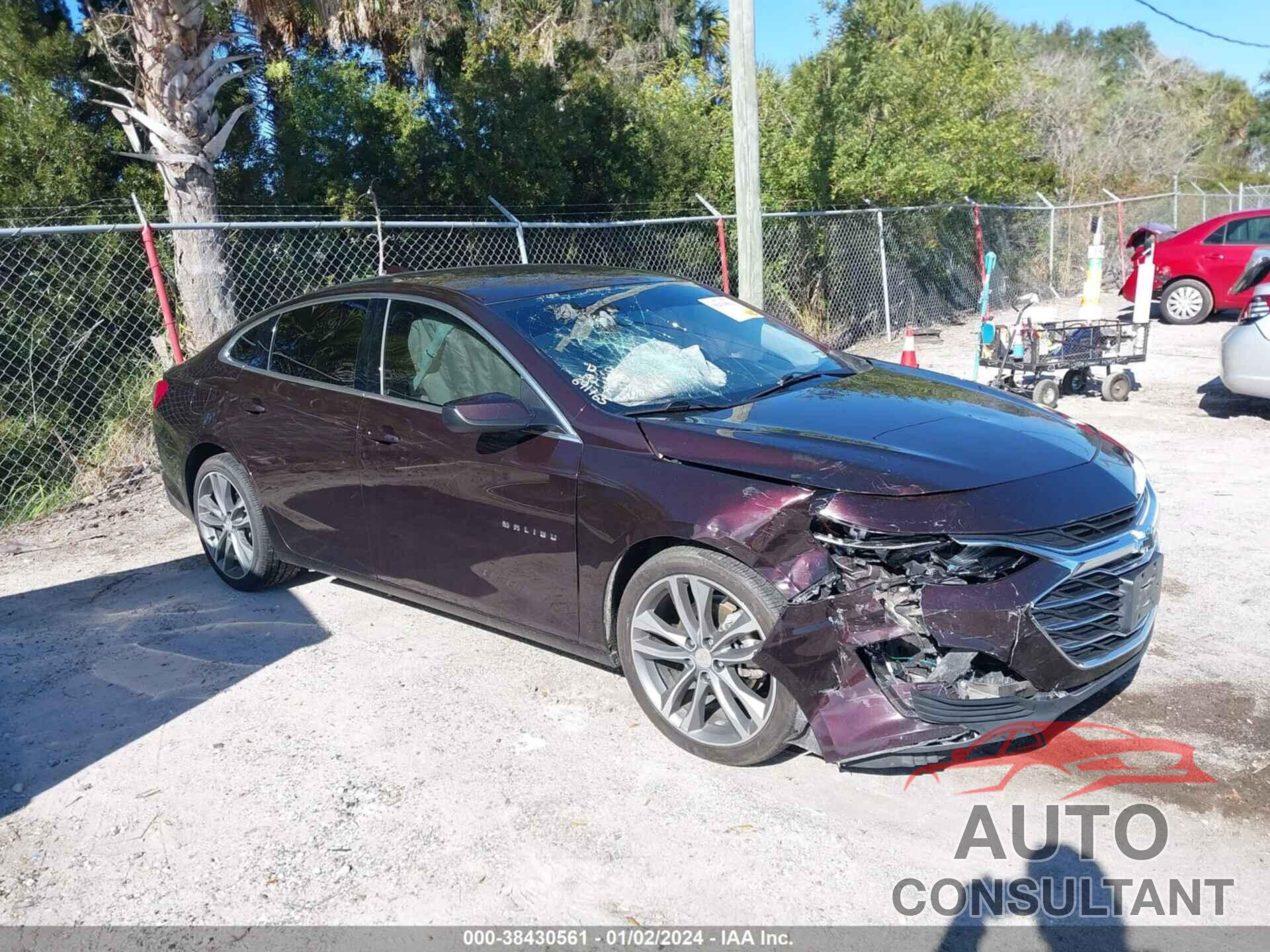 CHEVROLET MALIBU 2021 - 1G1ZD5ST4MF050041
