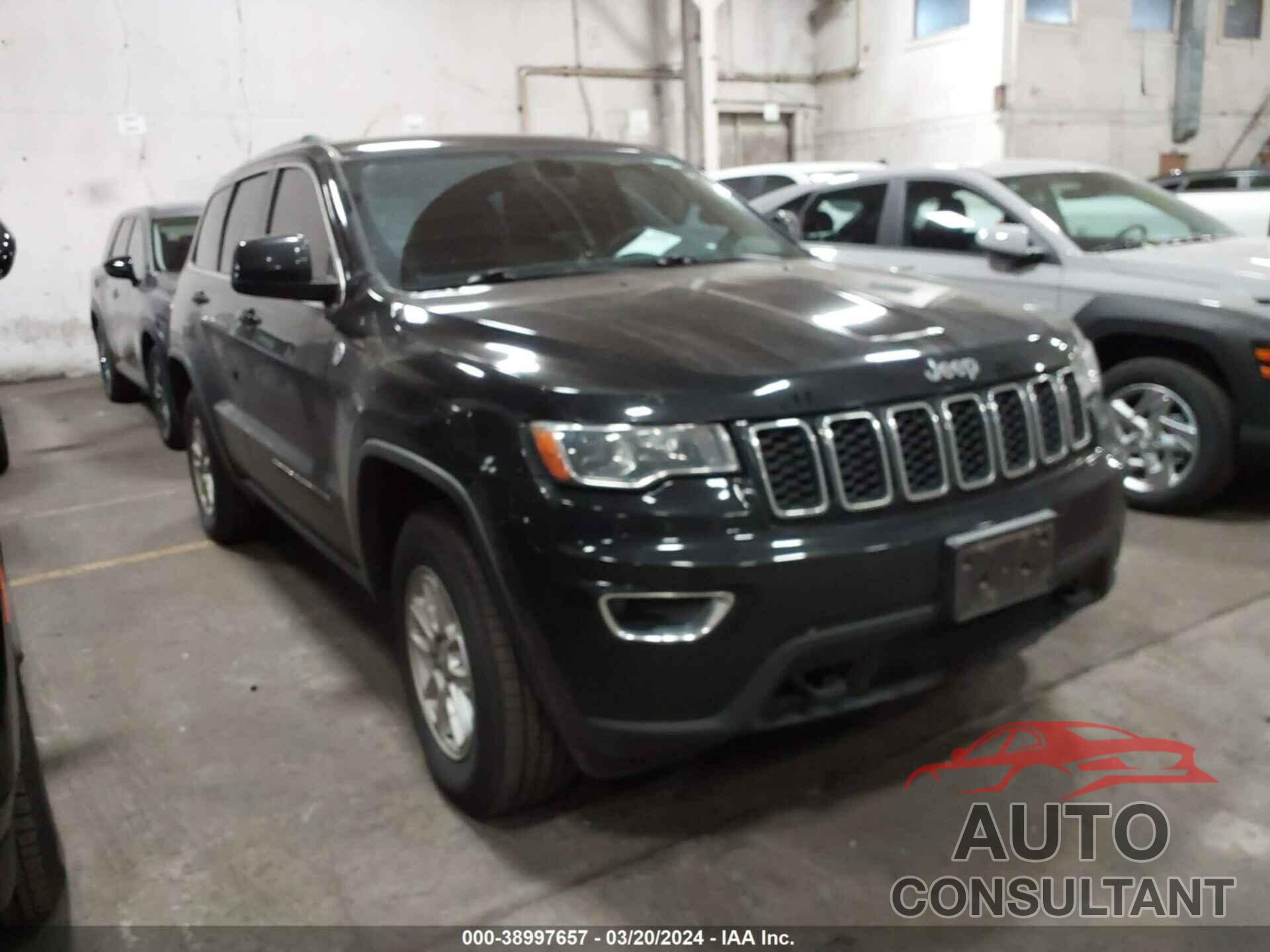 JEEP GRAND CHEROKEE 2018 - 1C4RJFAG9JC195101