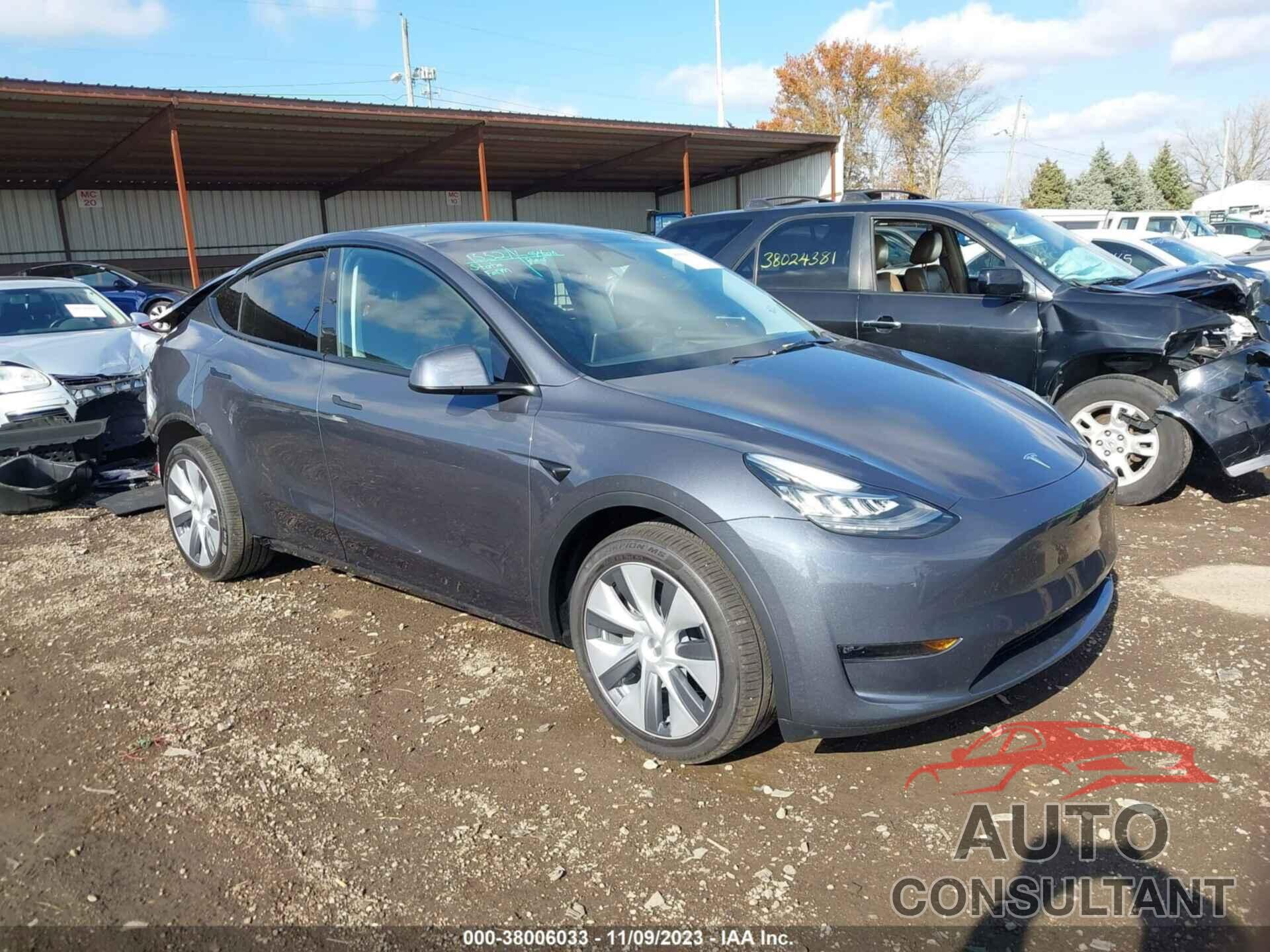 TESLA MODEL Y 2023 - 7SAYGDEE5PA159571