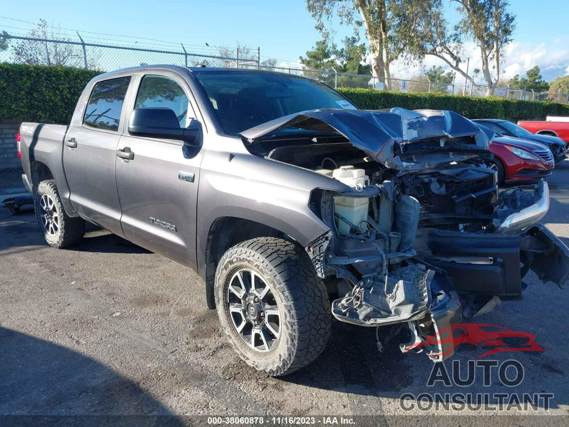 TOYOTA TUNDRA 2017 - 5TFDY5F11HX624240