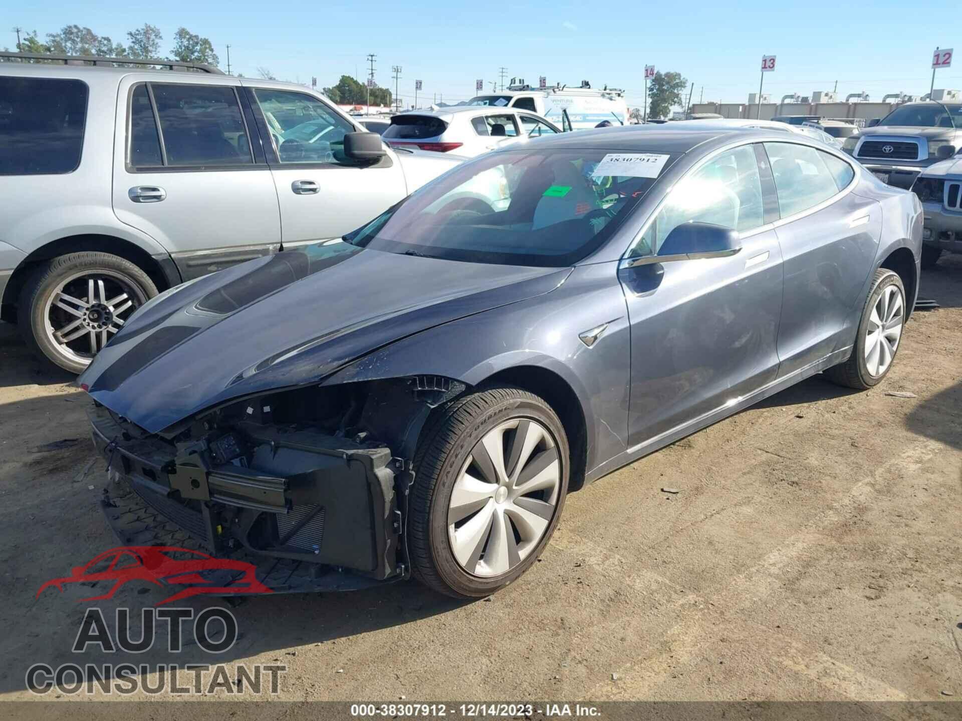 TESLA MODEL S 2020 - 5YJSA1E41LF382729