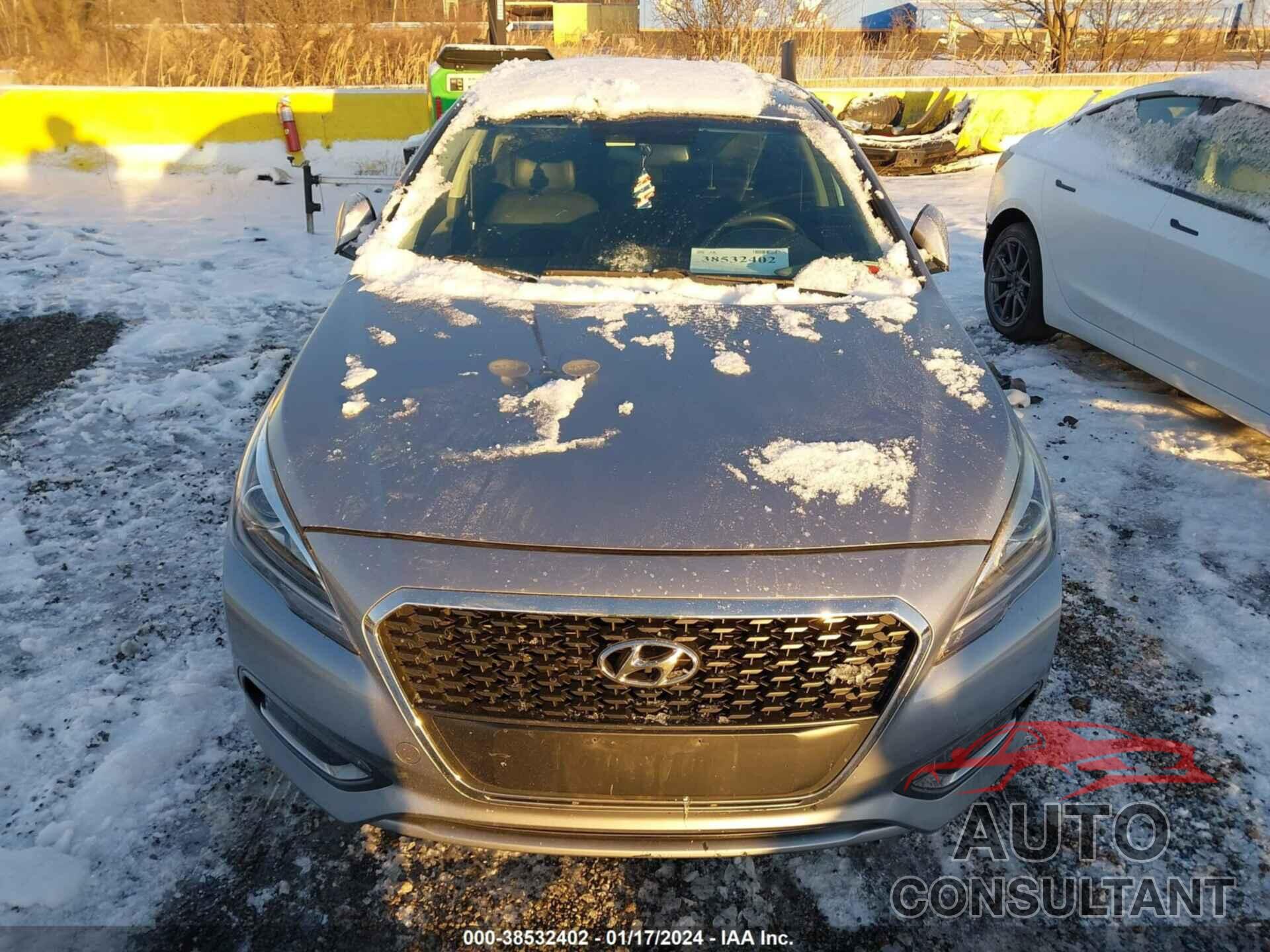 HYUNDAI SONATA HYBRID 2016 - KMHE24L17GA015896