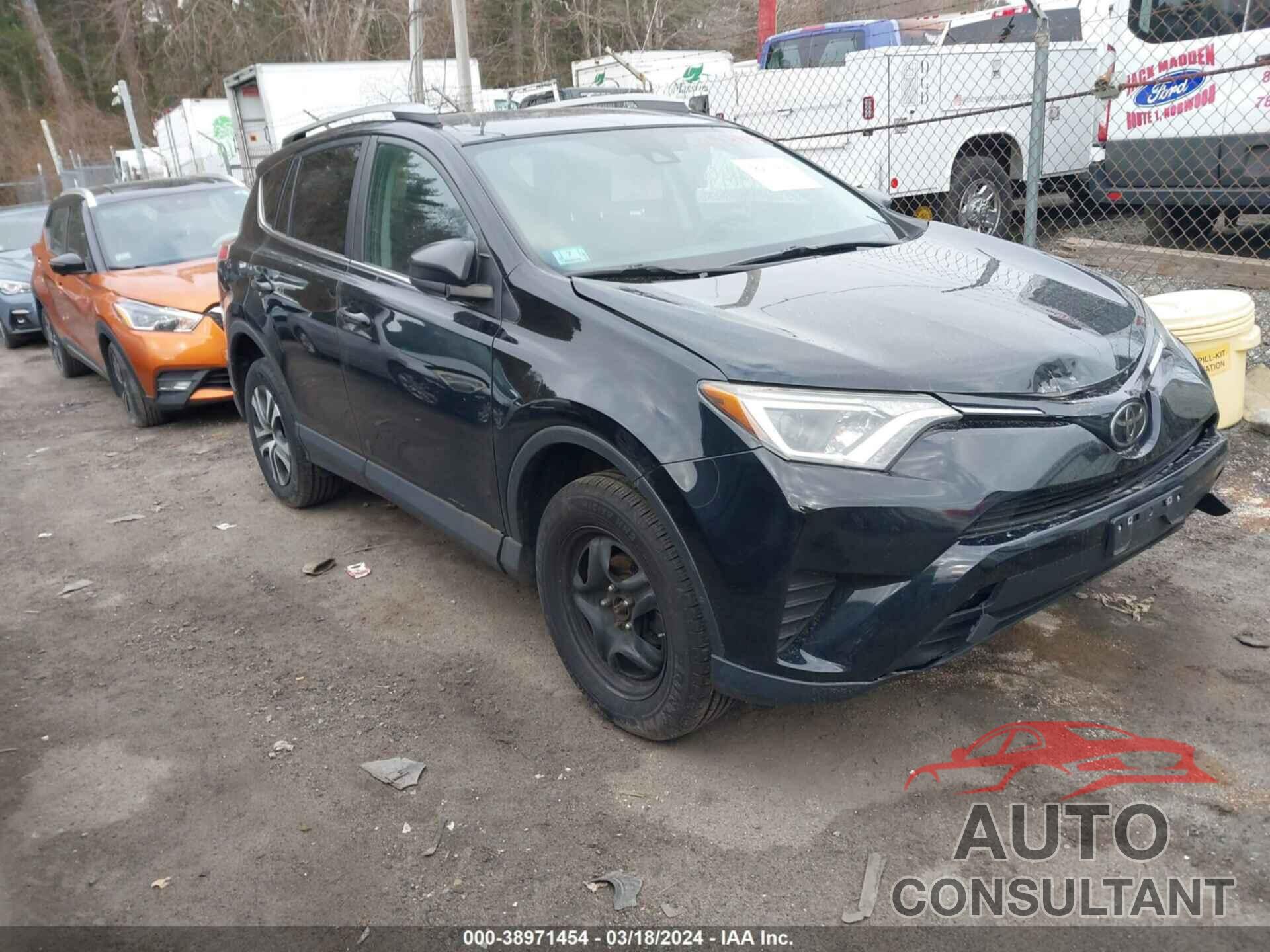 TOYOTA RAV4 2018 - 2T3BFREV2JW781228
