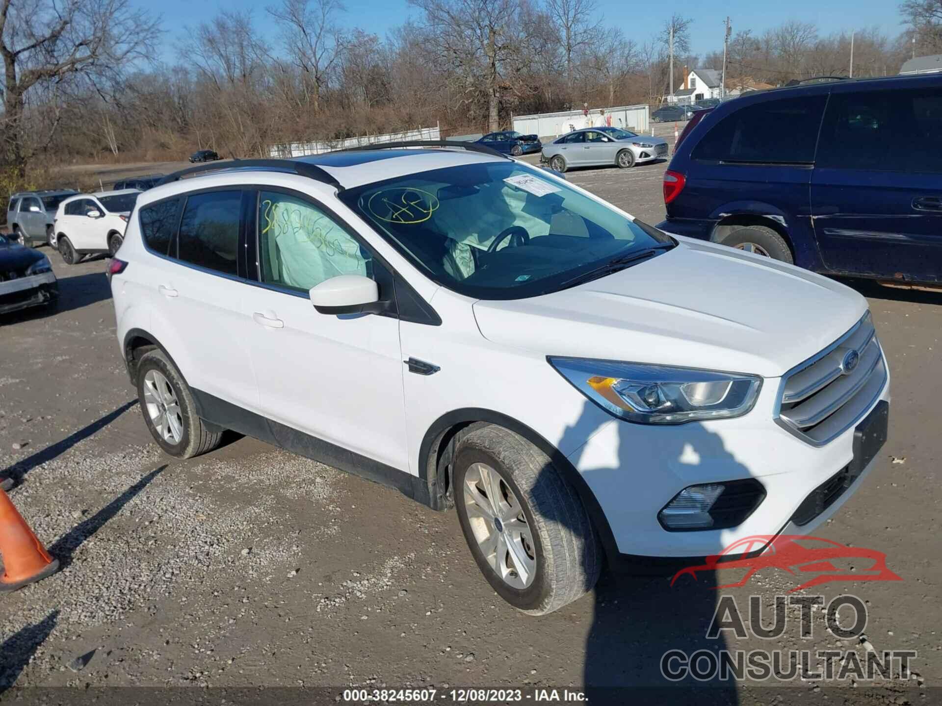 FORD ESCAPE 2018 - 1FMCU9H97JUD11492