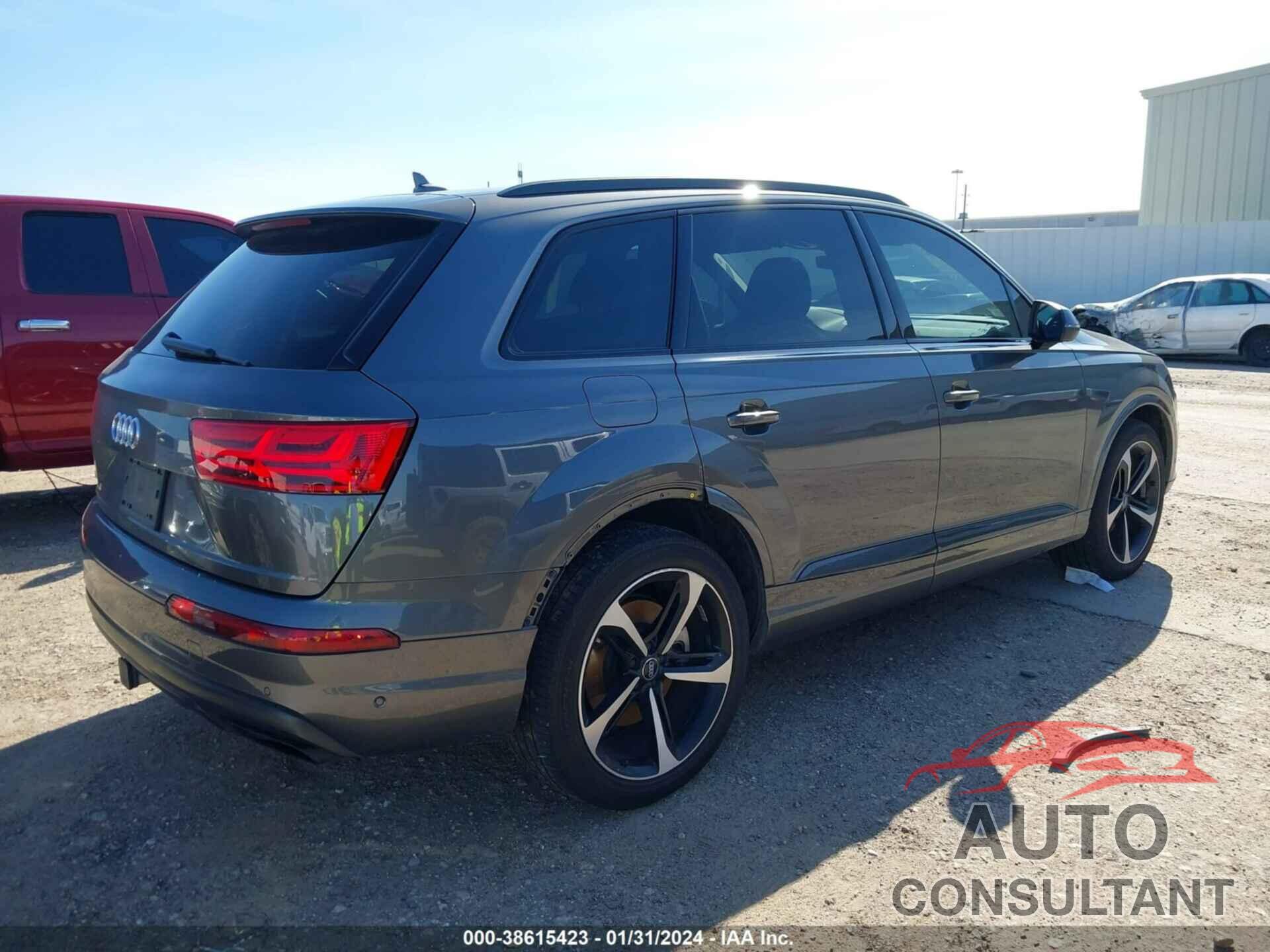 AUDI Q7 2019 - WA1VAAF78KD002095