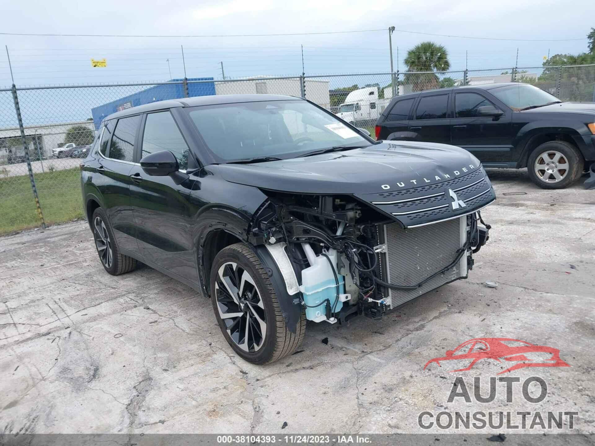 MITSUBISHI OUTLANDER 2023 - JA4J3UA80PZ050484
