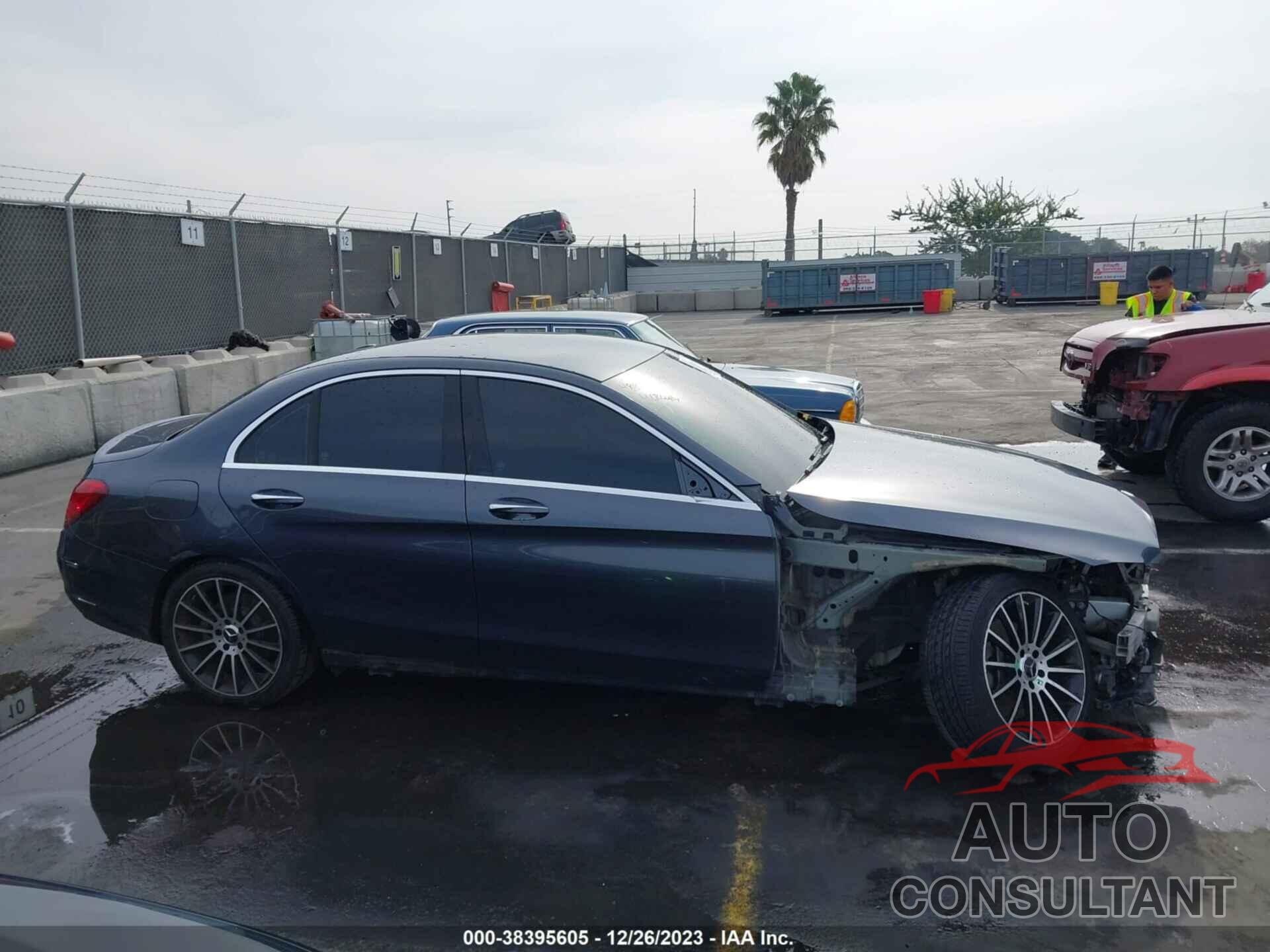 MERCEDES-BENZ C 300 2015 - 55SWF4JB1FU050883