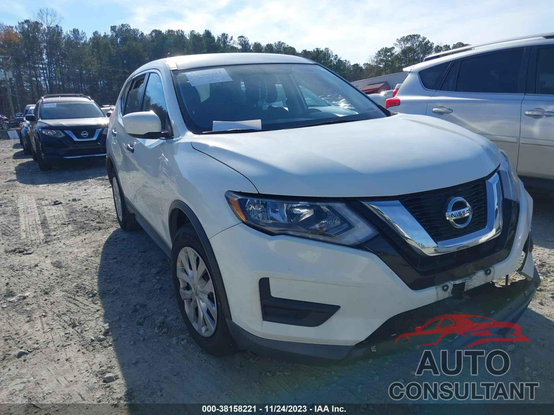 NISSAN ROGUE 2017 - KNMAT2MT6HP557932