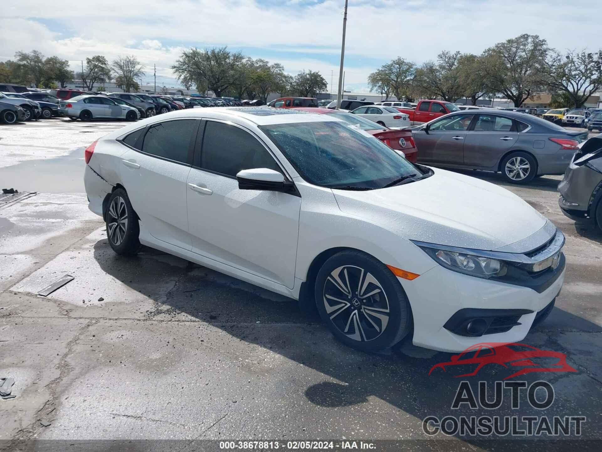 HONDA CIVIC 2018 - 19XFC1F30JE002994