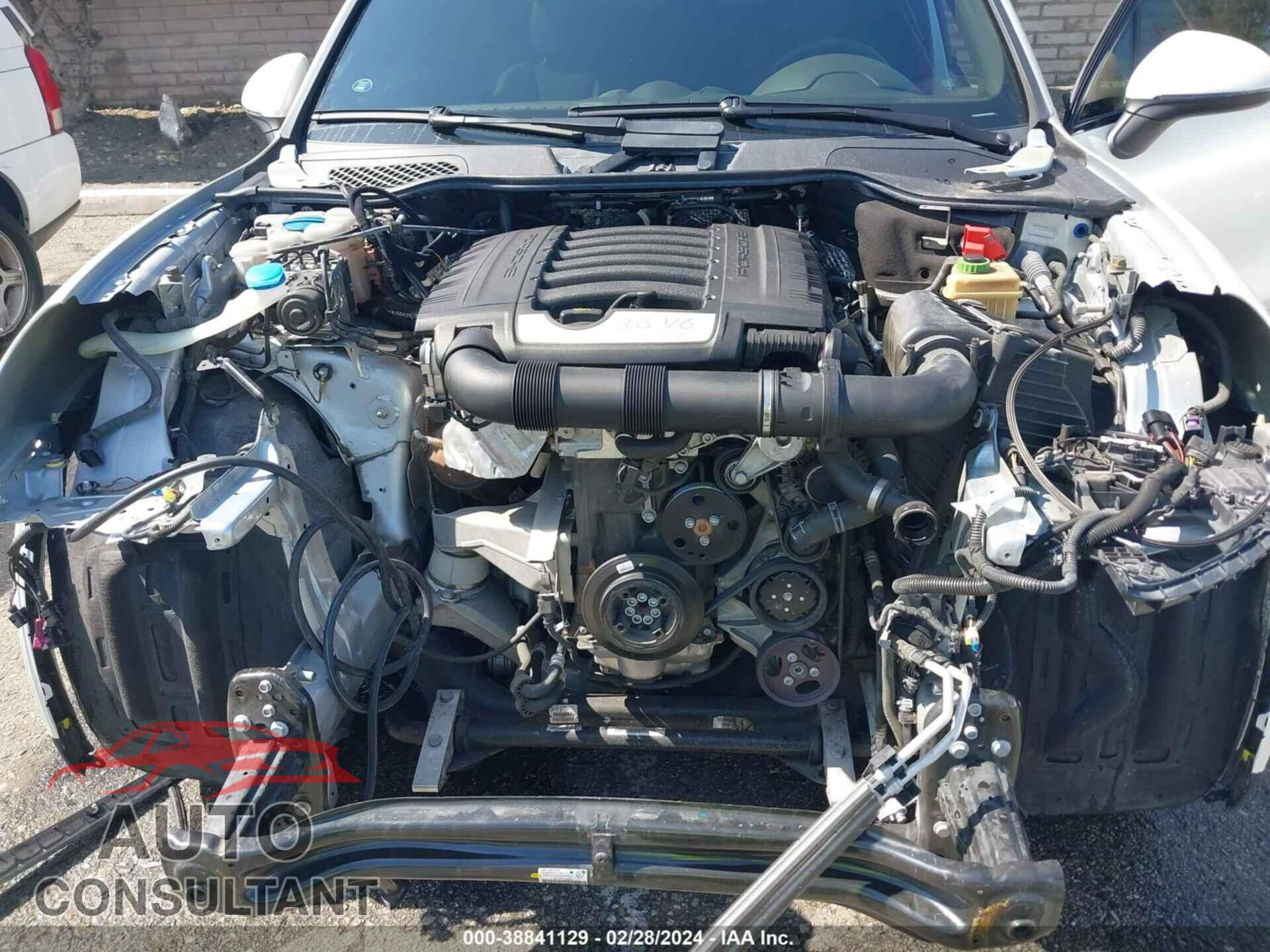 PORSCHE CAYENNE 2017 - WP1AA2A26HKA80352