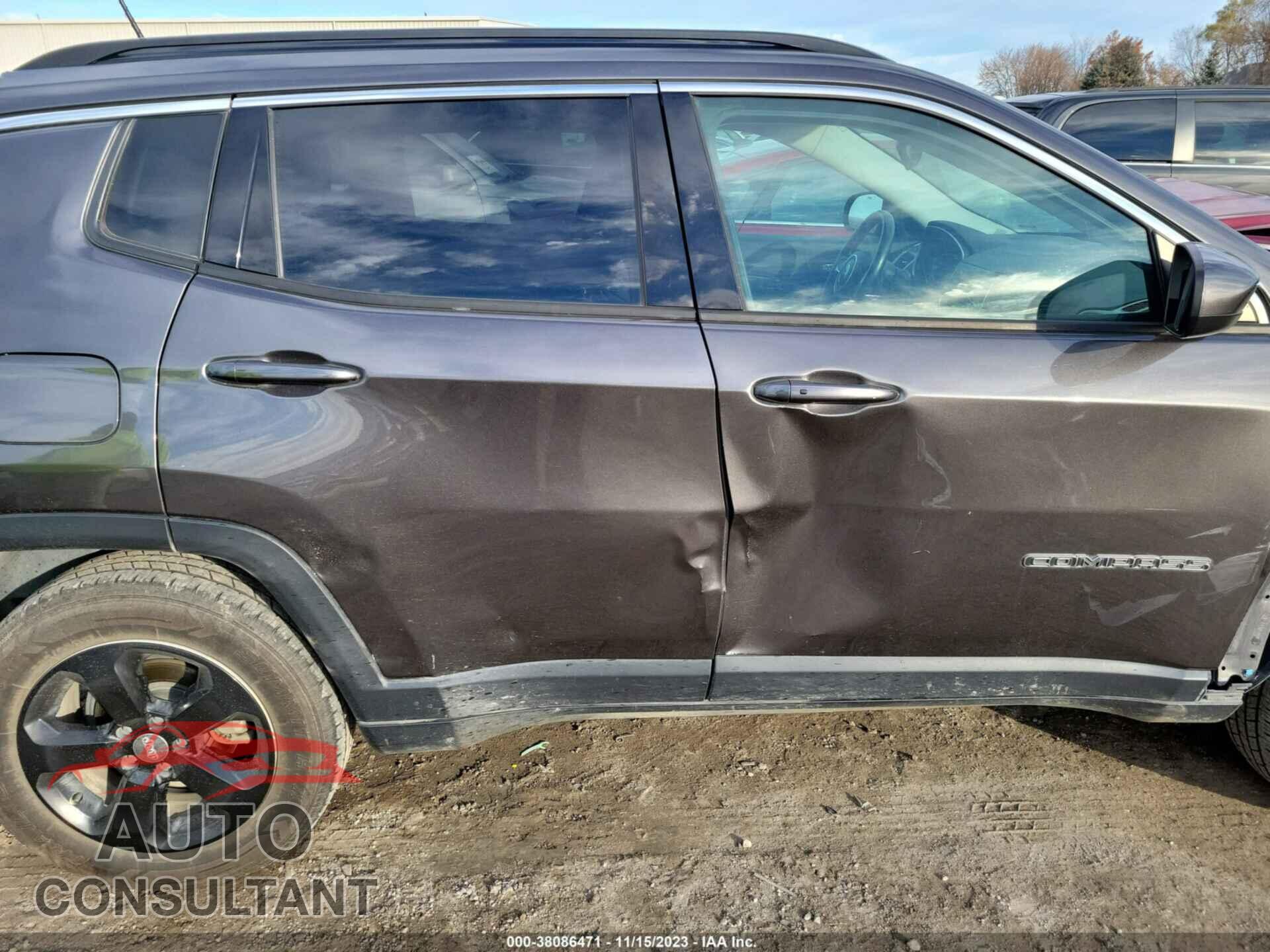JEEP COMPASS 2018 - 3C4NJDBB8JT284104