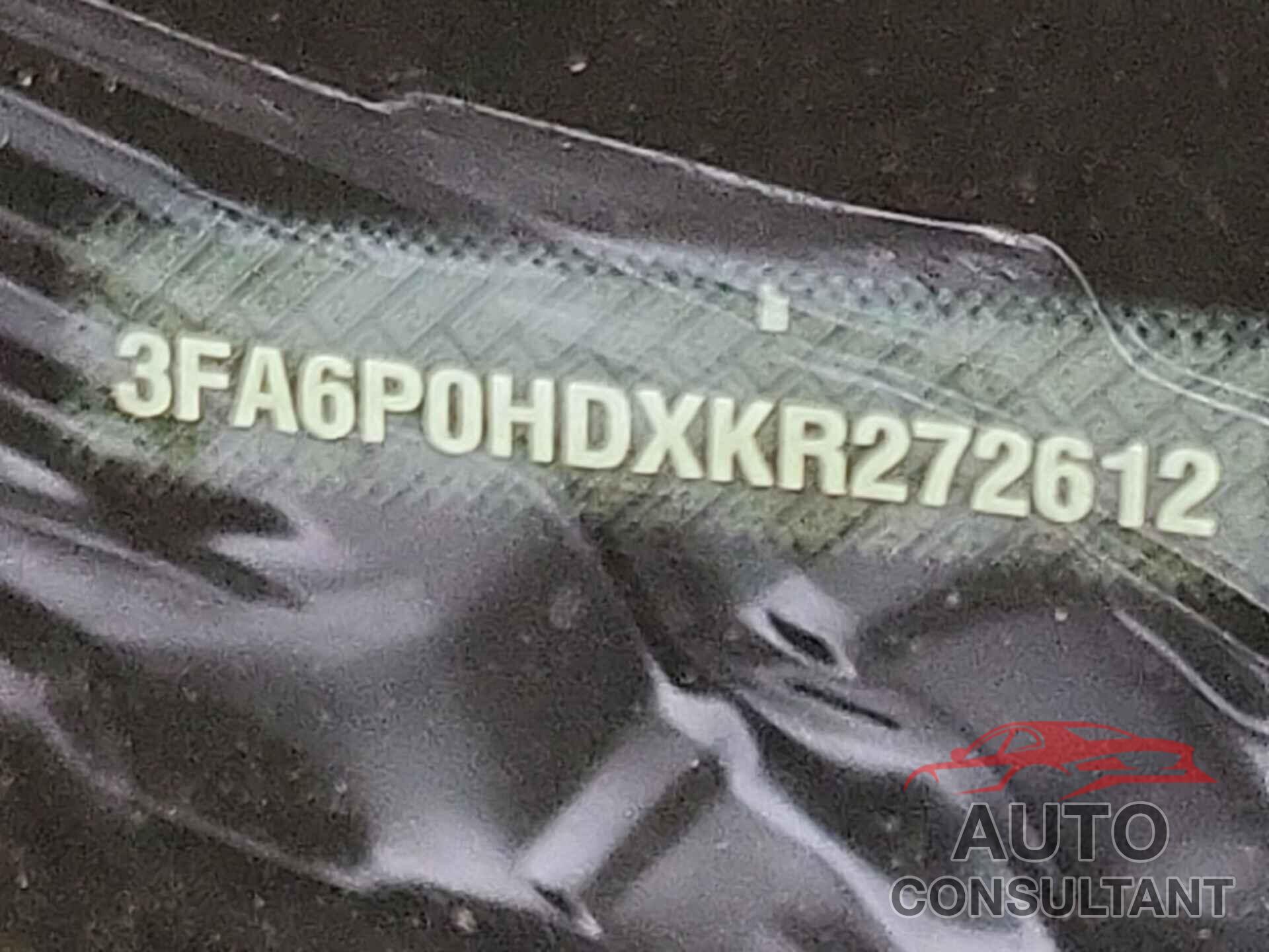 FORD FUSION 2019 - 3FA6P0HDXKR272612
