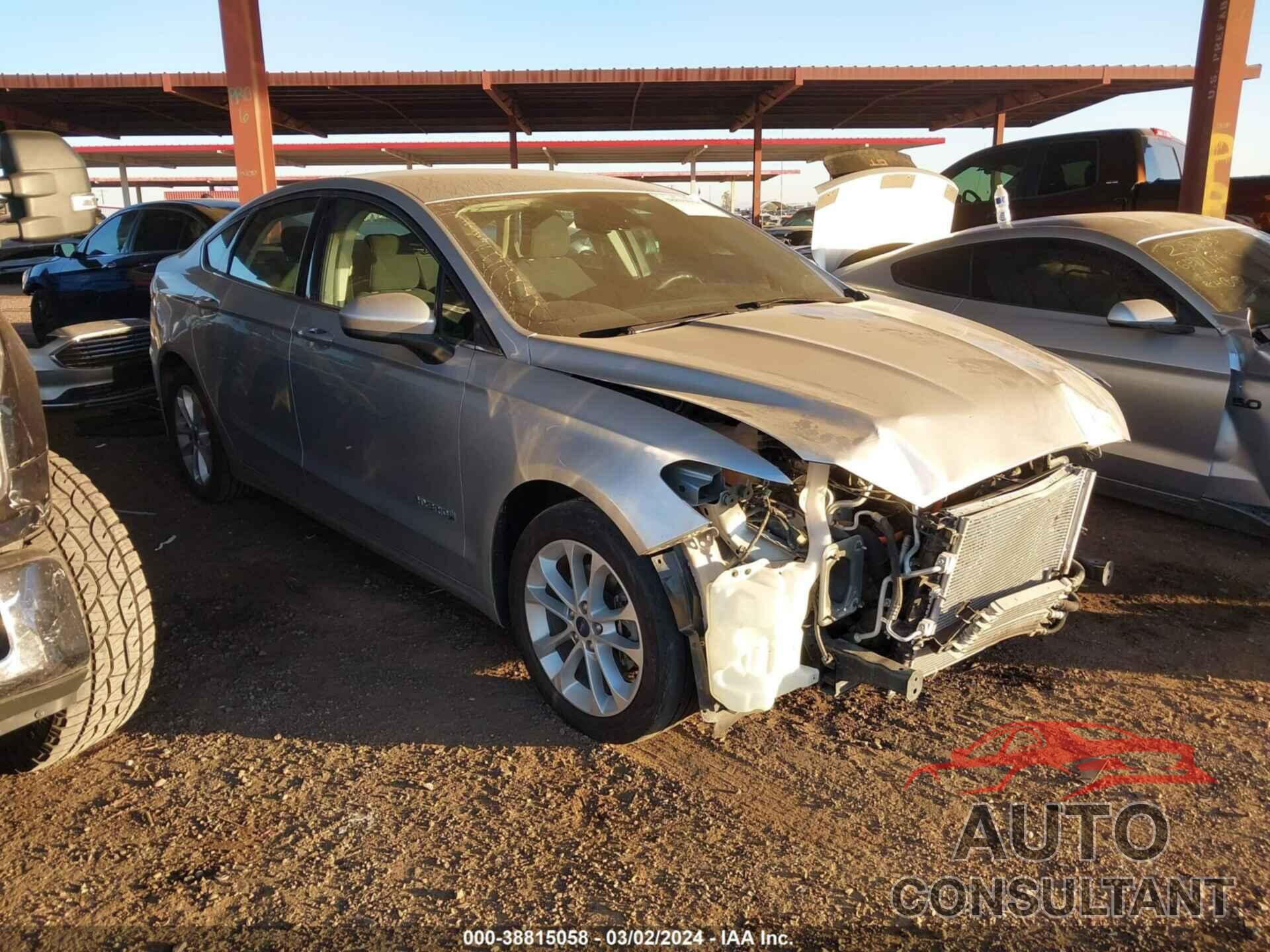 FORD FUSION HYBRID 2019 - 3FA6P0LU3KR268876