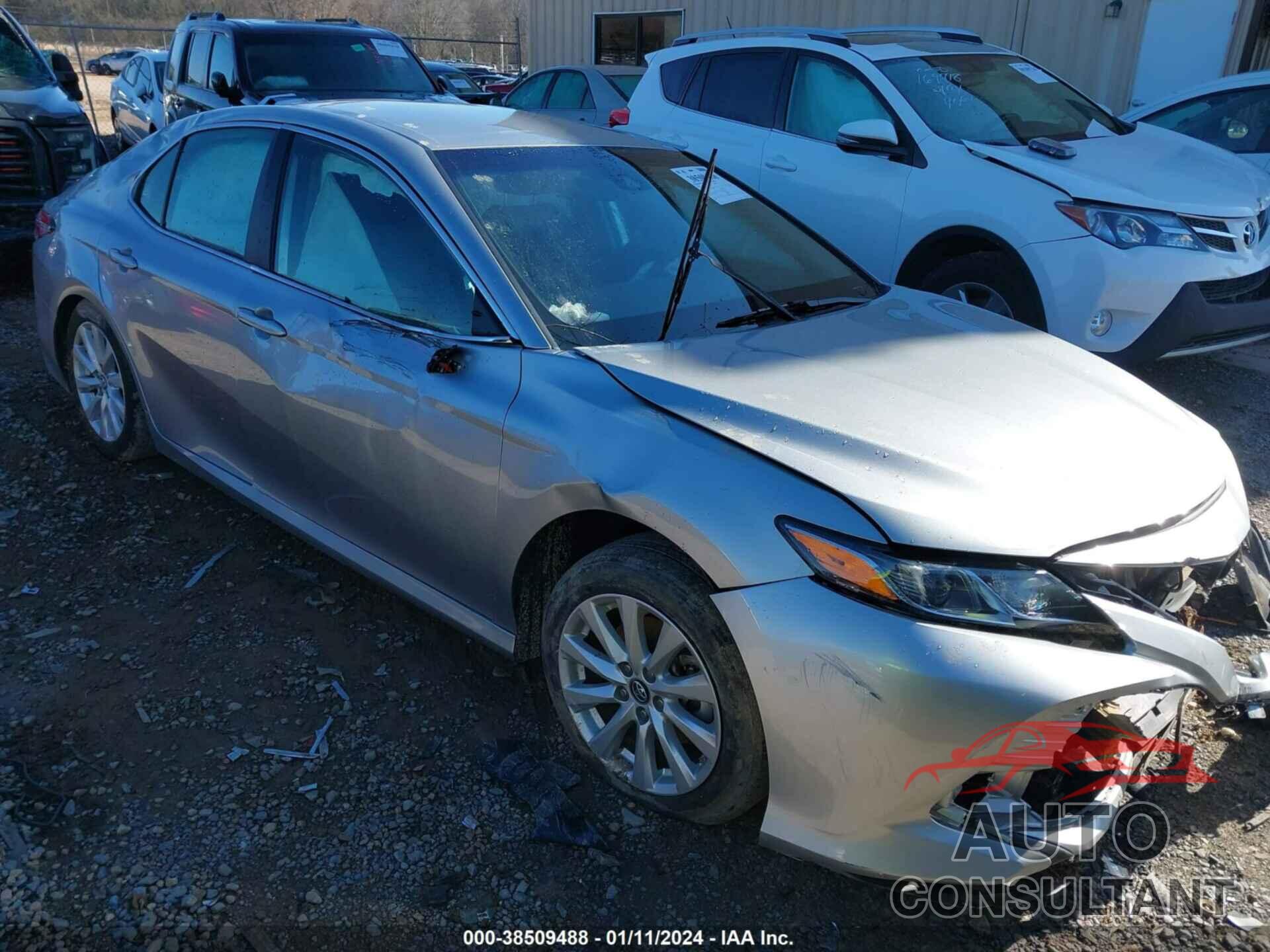 TOYOTA CAMRY 2019 - 4T1B11HK1KU810178